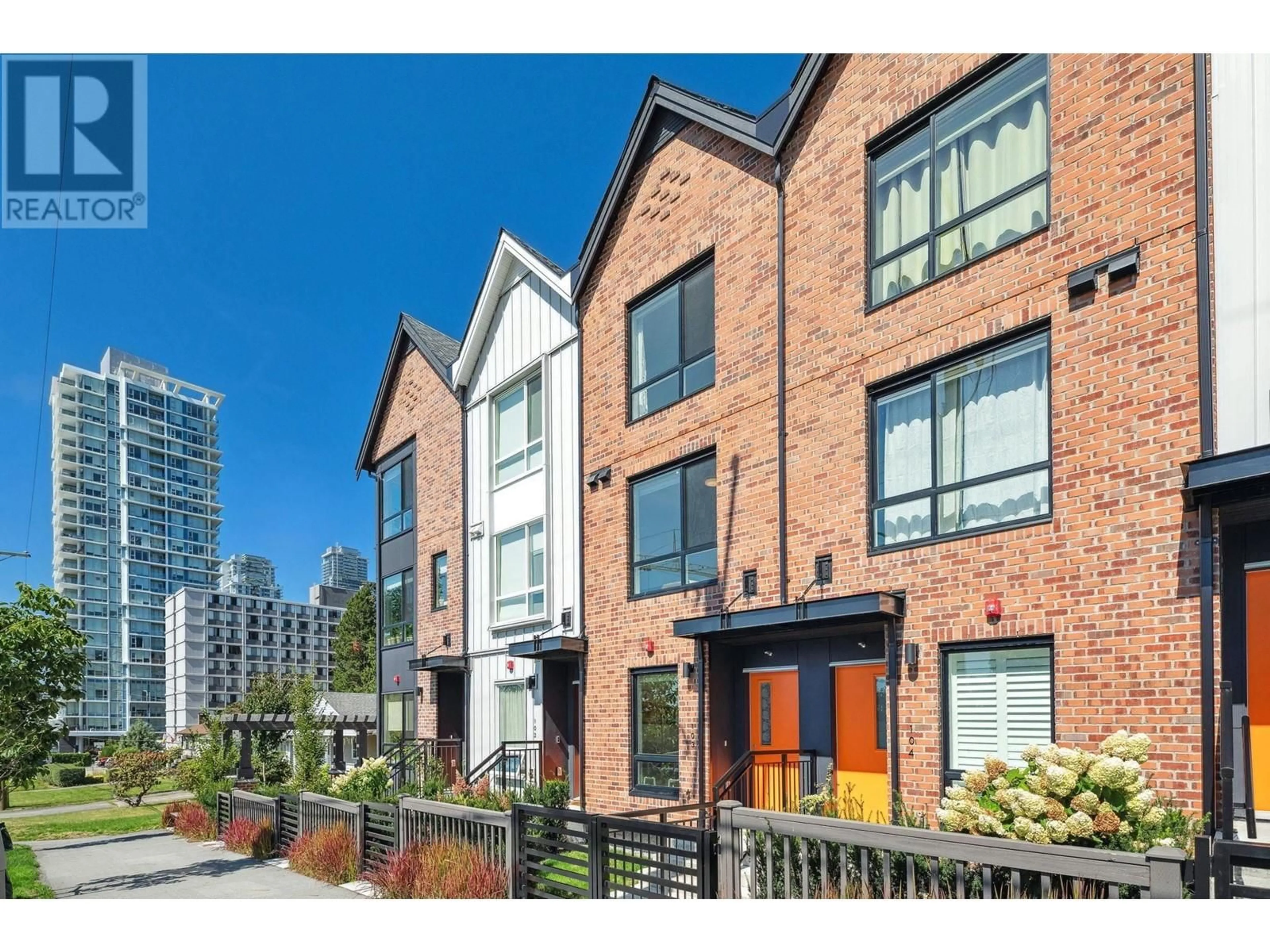 Home with brick exterior material, street for 103 - 609 SYDNEY AVENUE, Coquitlam British Columbia V3K3K1