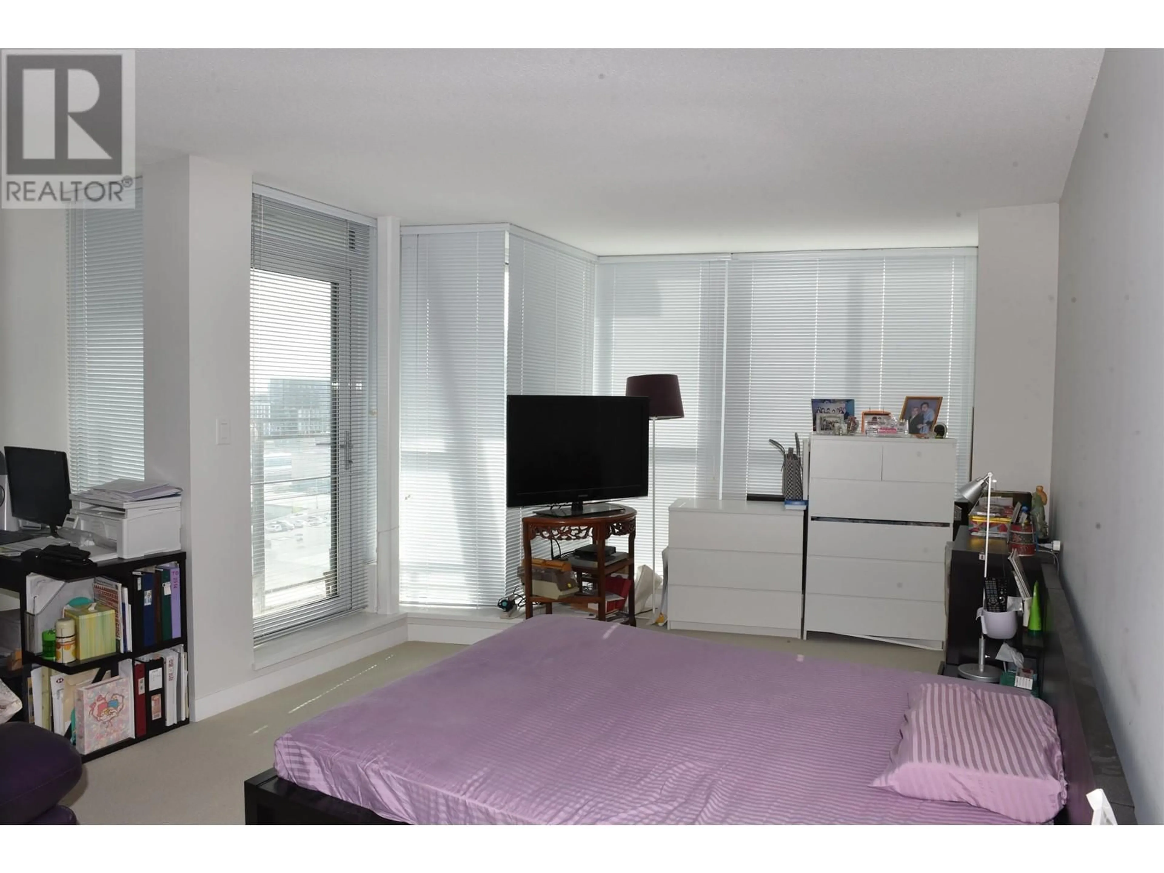 A pic of a room for 1609 - 8033 SABA ROAD, Richmond British Columbia V6Y4M8