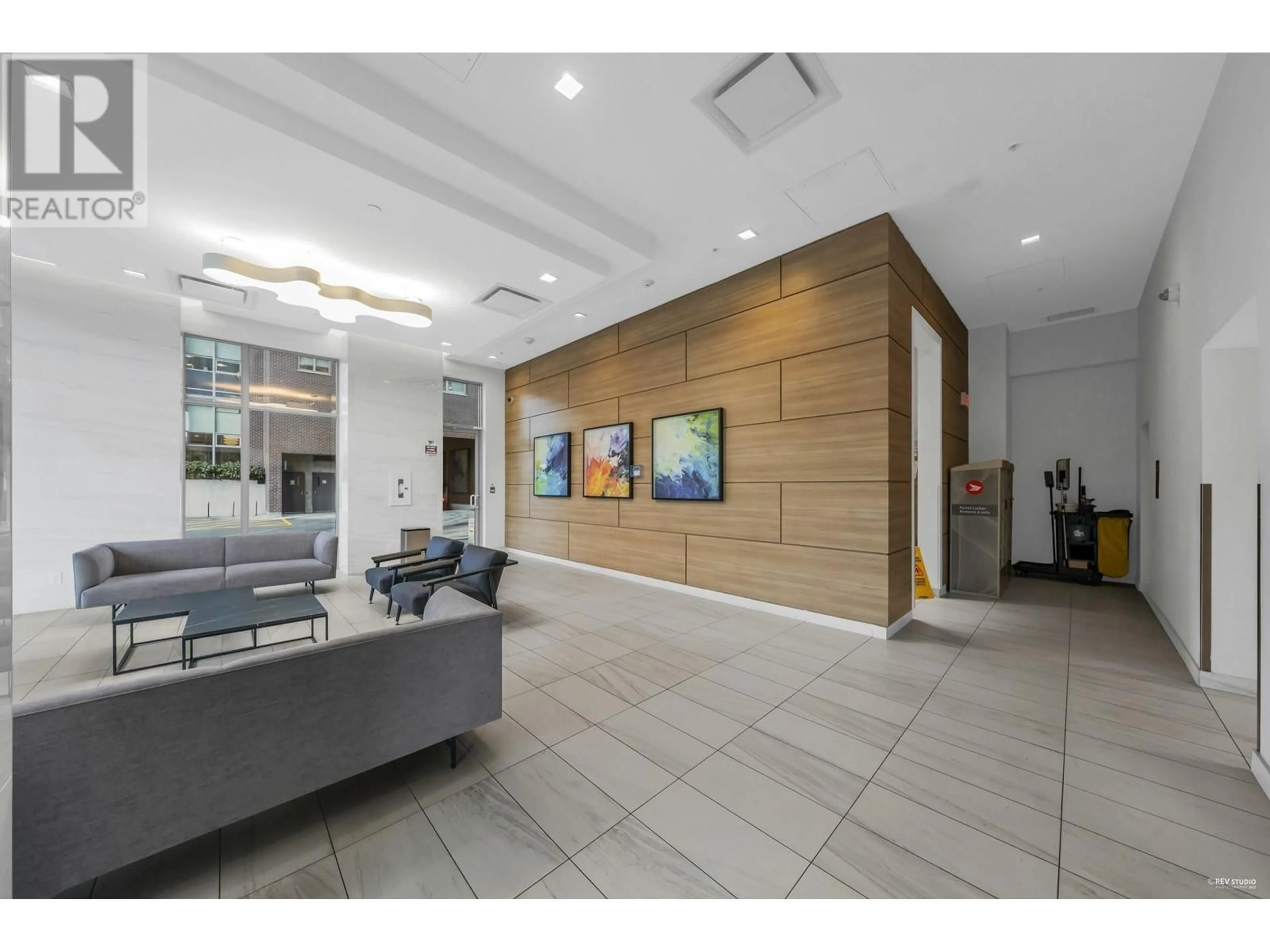 Lobby for 1906 - 5515 BOUNDARY ROAD, Vancouver British Columbia V5R0E3