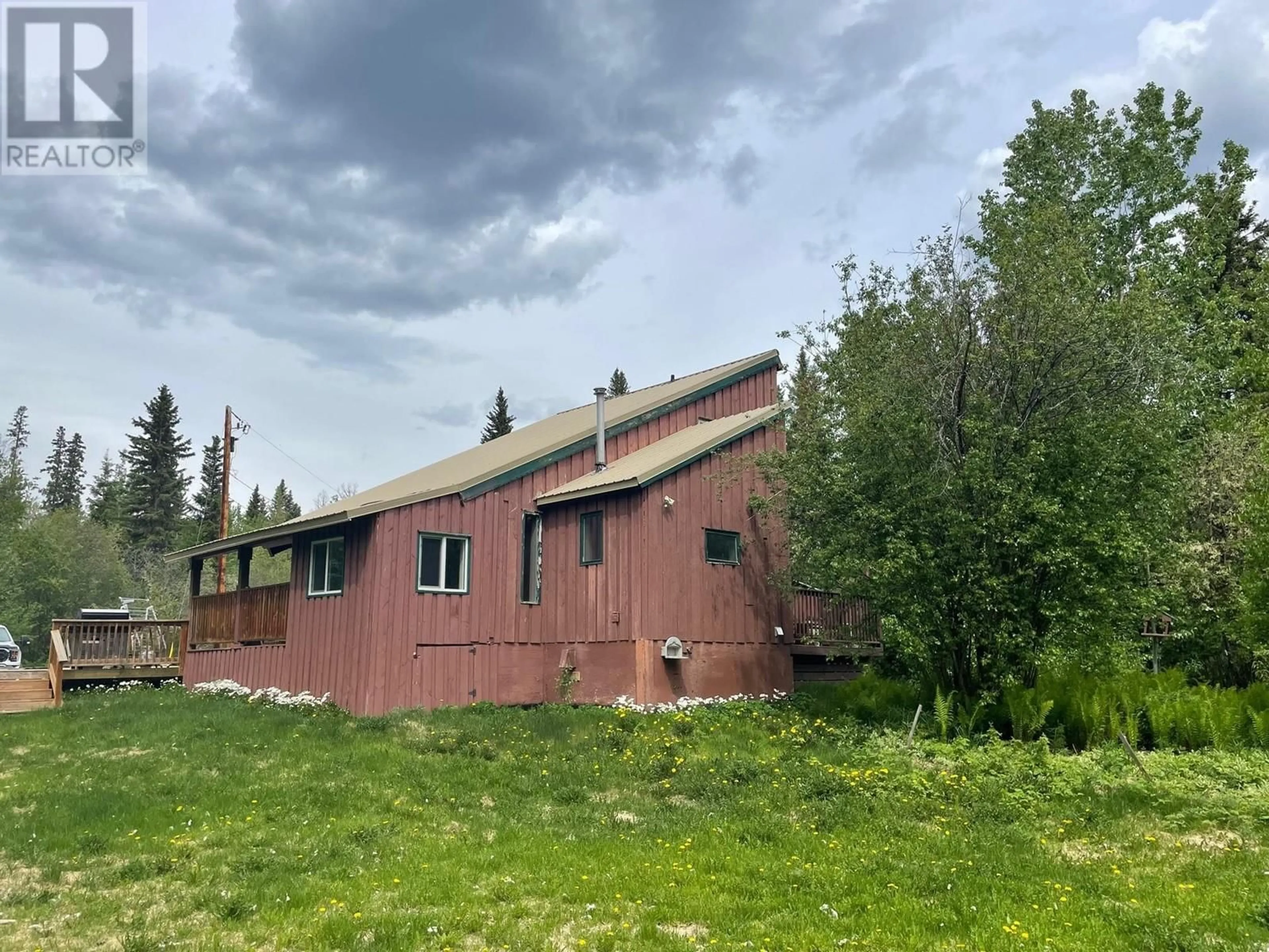 A pic from outside/outdoor area/front of a property/back of a property/a pic from drone, building for 72 PIONEER WAY, Fort Nelson British Columbia V0C1R0
