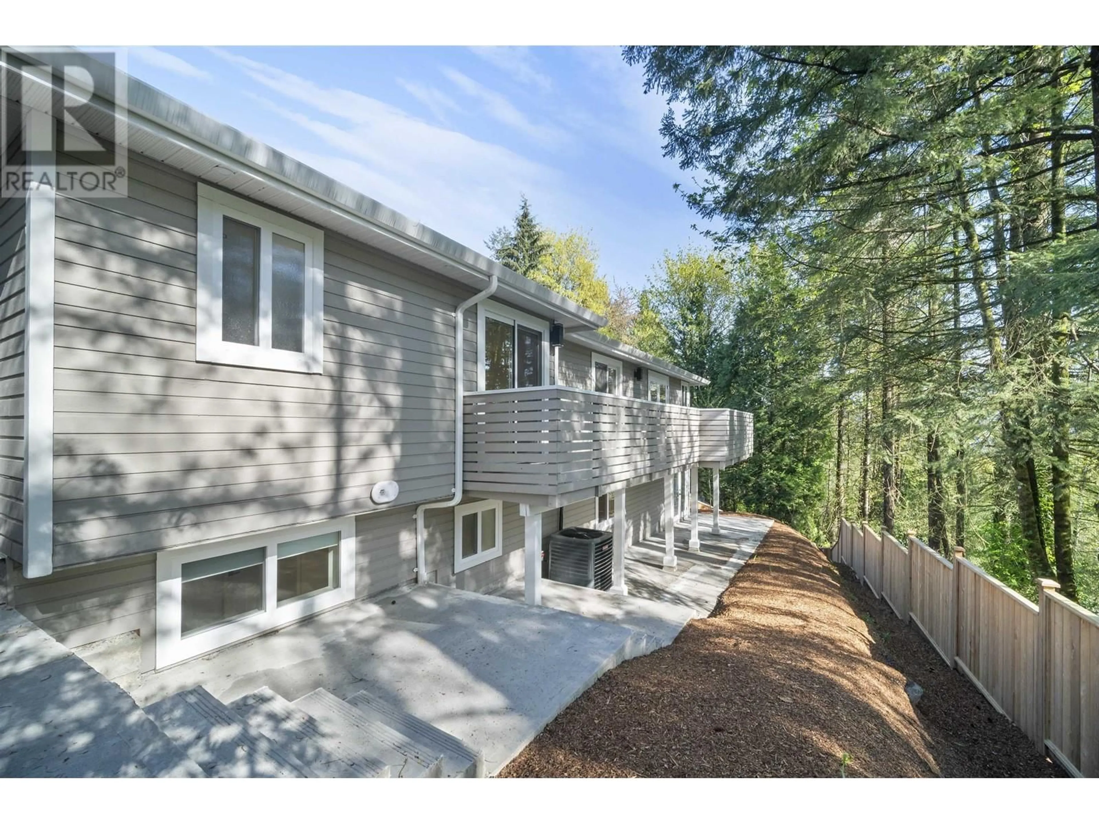 Unknown for 19 ARROW-WOOD PLACE, Port Moody British Columbia V3H4E9