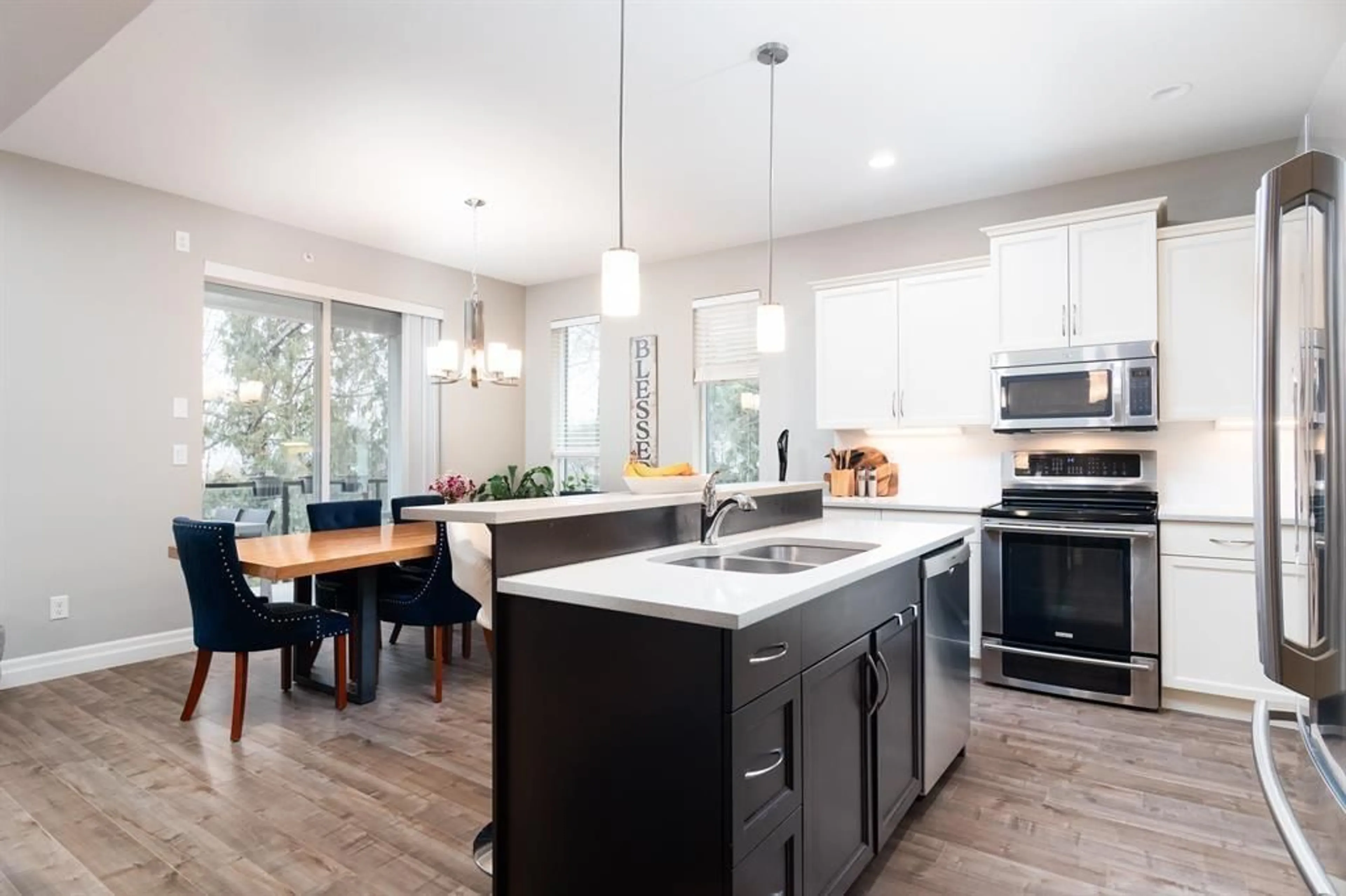 Open concept kitchen, unknown for B - 46961 SYLVAN DRIVE, Chilliwack British Columbia V2R0X2