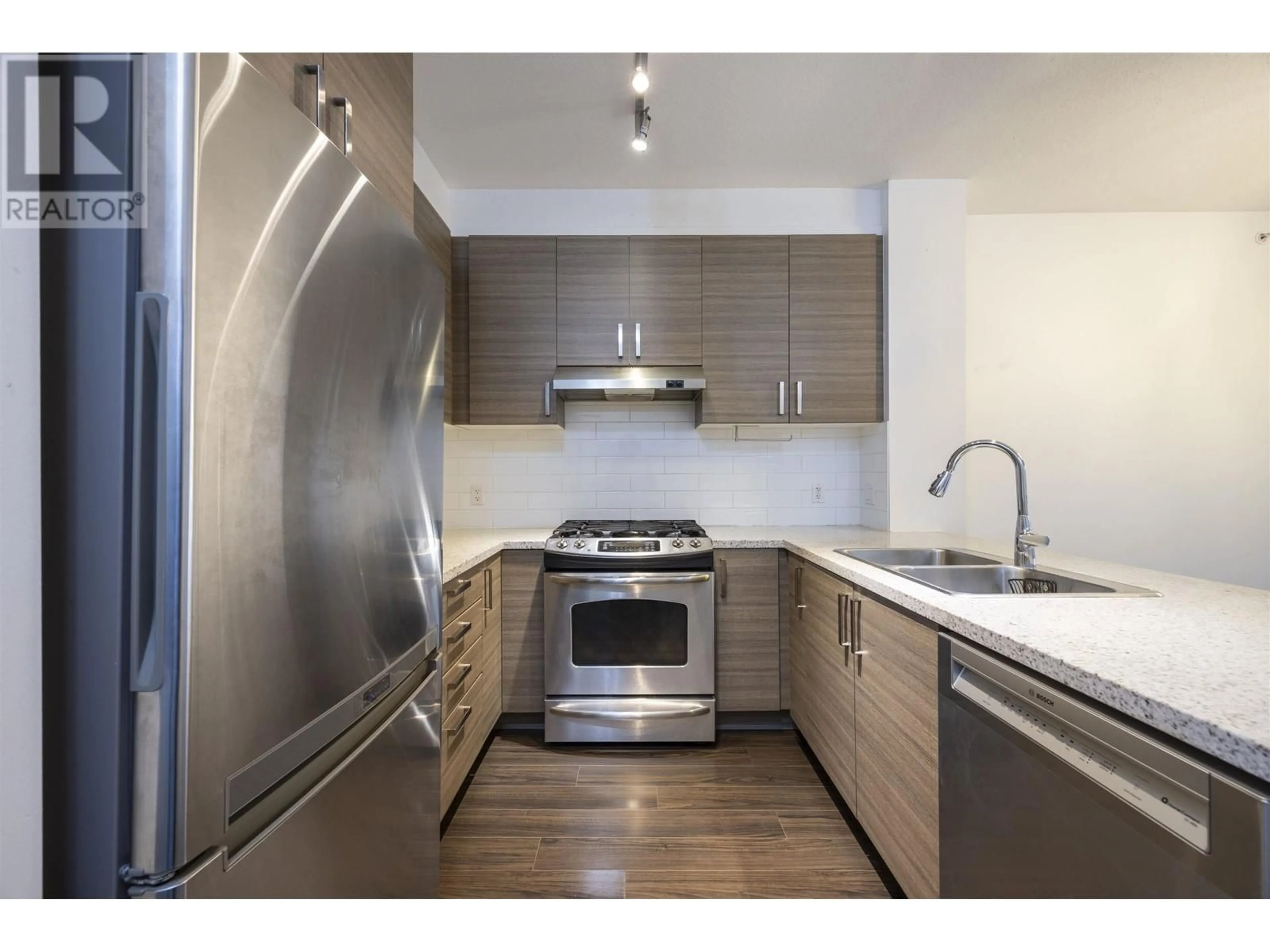 Standard kitchen, wood/laminate floor for 415 - 1150 KENSAL PLACE, Coquitlam British Columbia V3B0H4