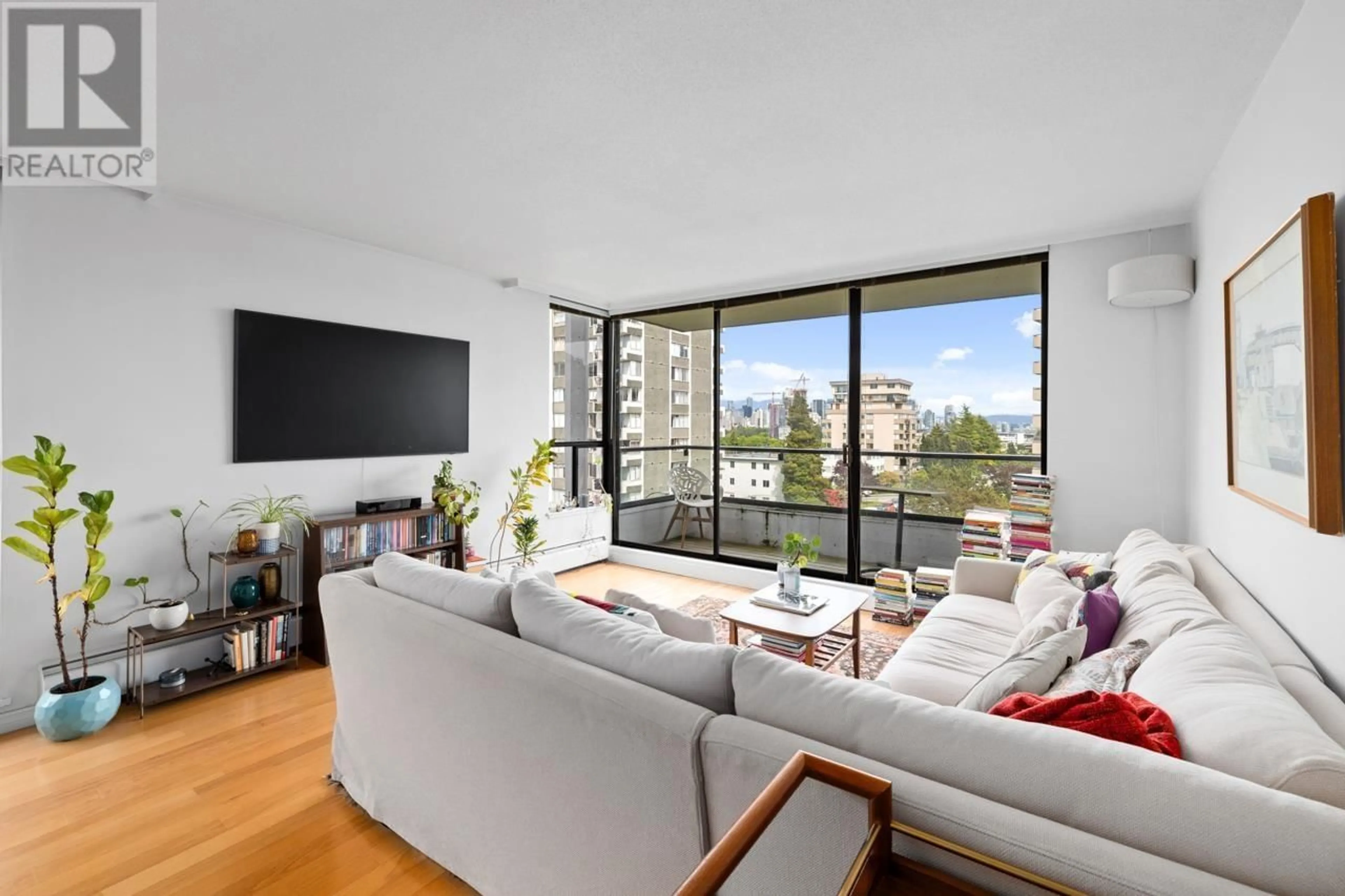Living room with furniture, unknown for 405 - 2370 2ND AVENUE, Vancouver British Columbia V6K1J2