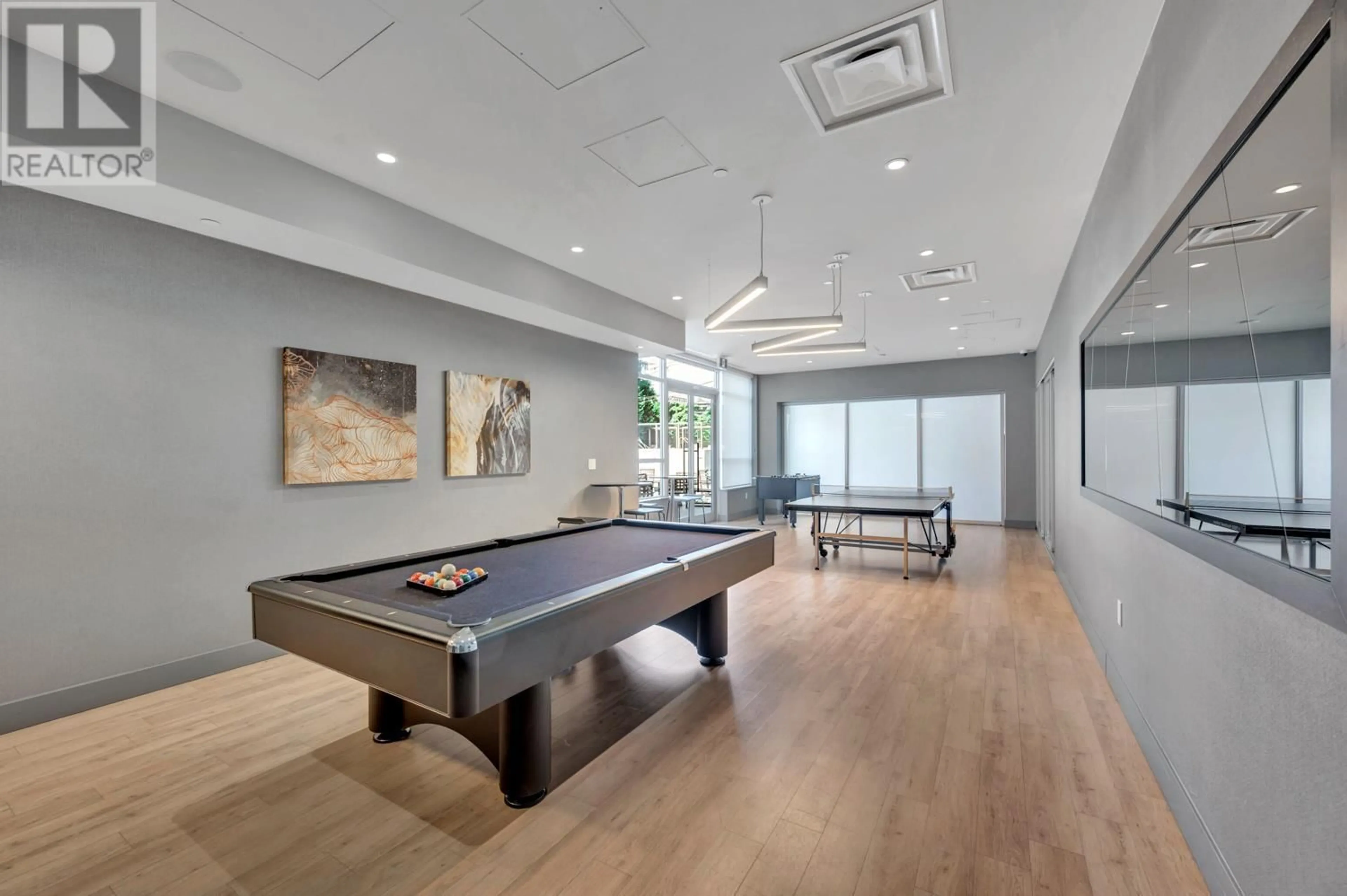 Pool for 1304 125 EAST 14TH STREET, North Vancouver British Columbia V7L0E6