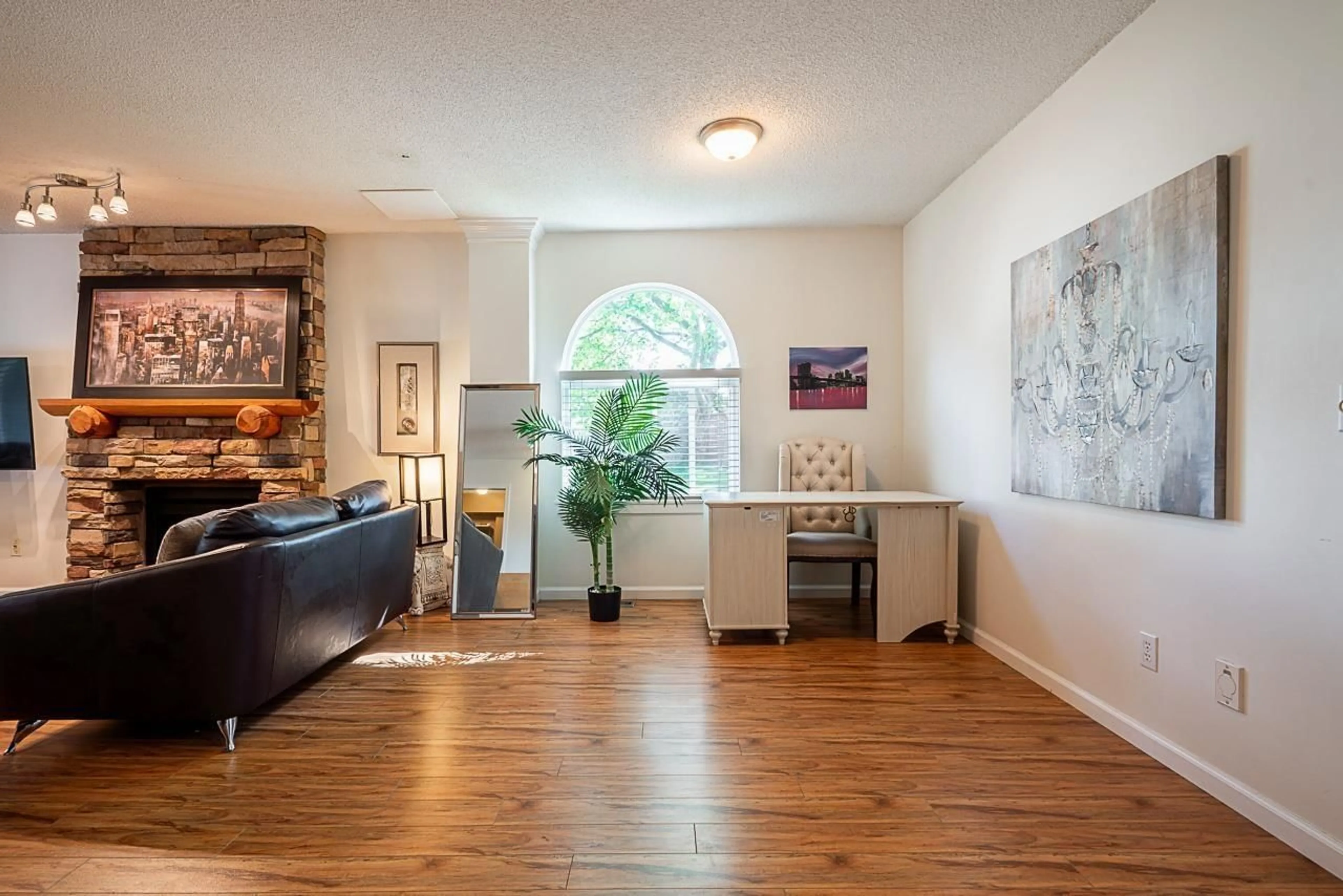 Living room with furniture, unknown for 12 - 9045 WALNUT GROVE, Langley British Columbia V1M2E1