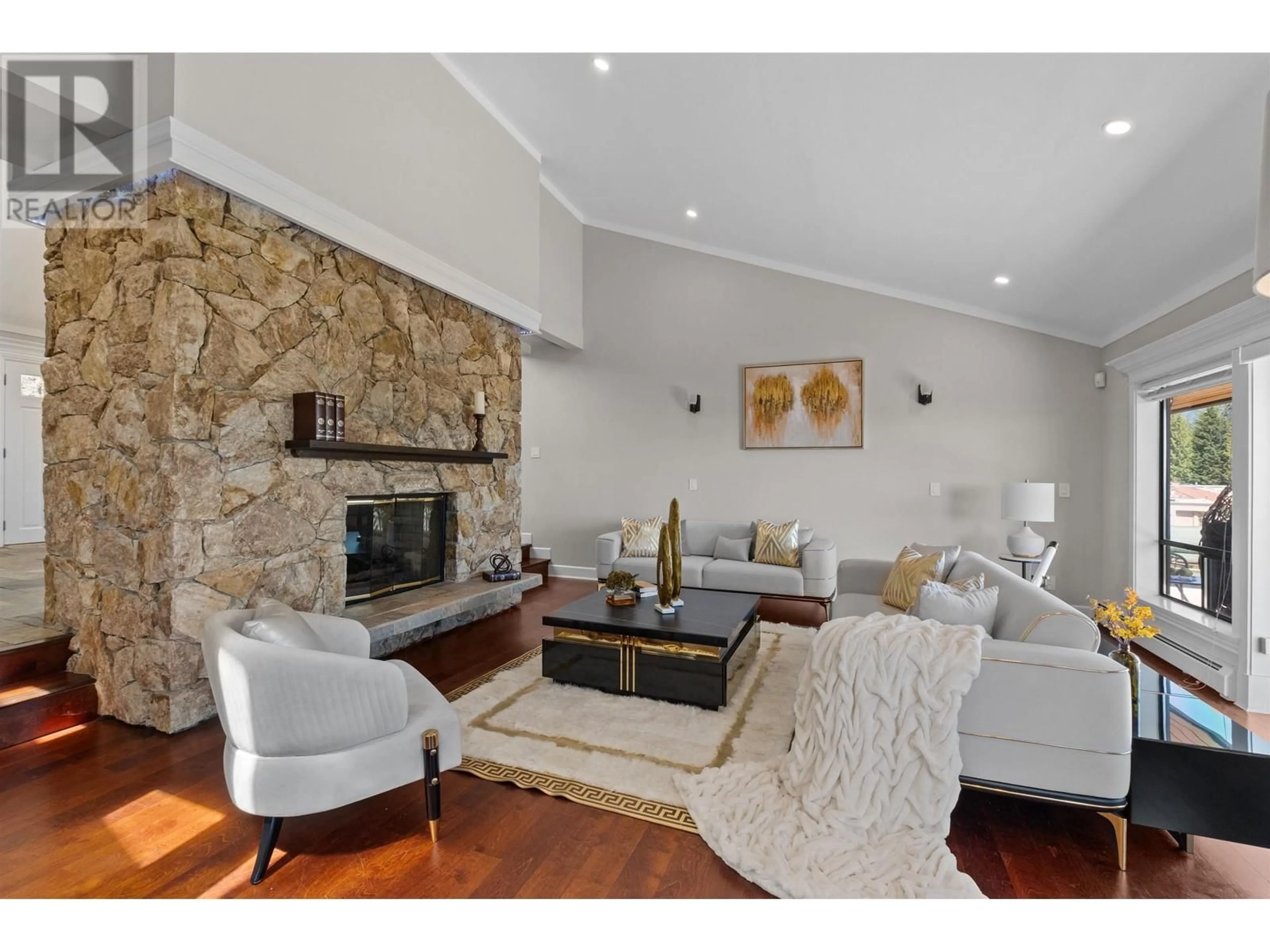 Living room with furniture, unknown for 1521 CHARTWELL DRIVE, West Vancouver British Columbia V7S2R9