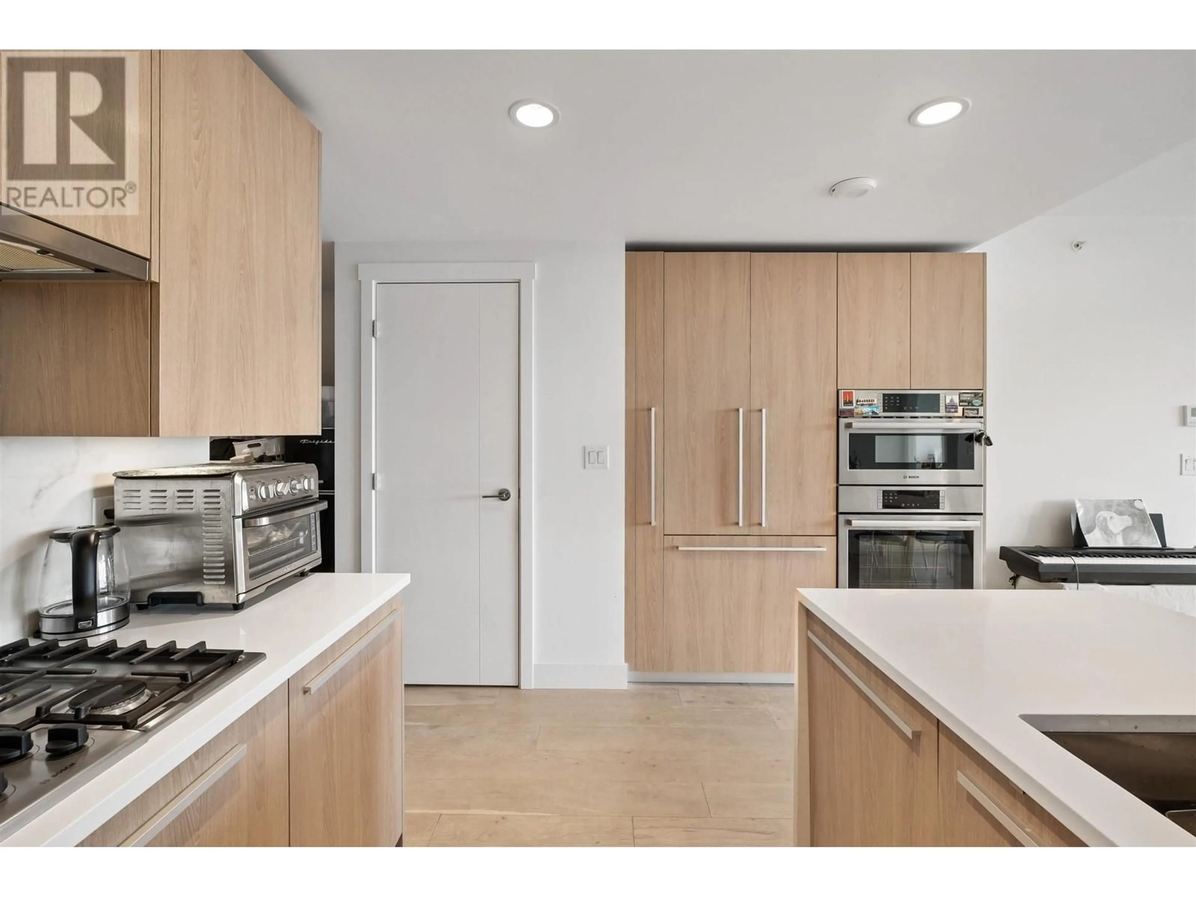 Unknown for 907 - 2785 LIBRARY LANE, North Vancouver British Columbia V7J0C3
