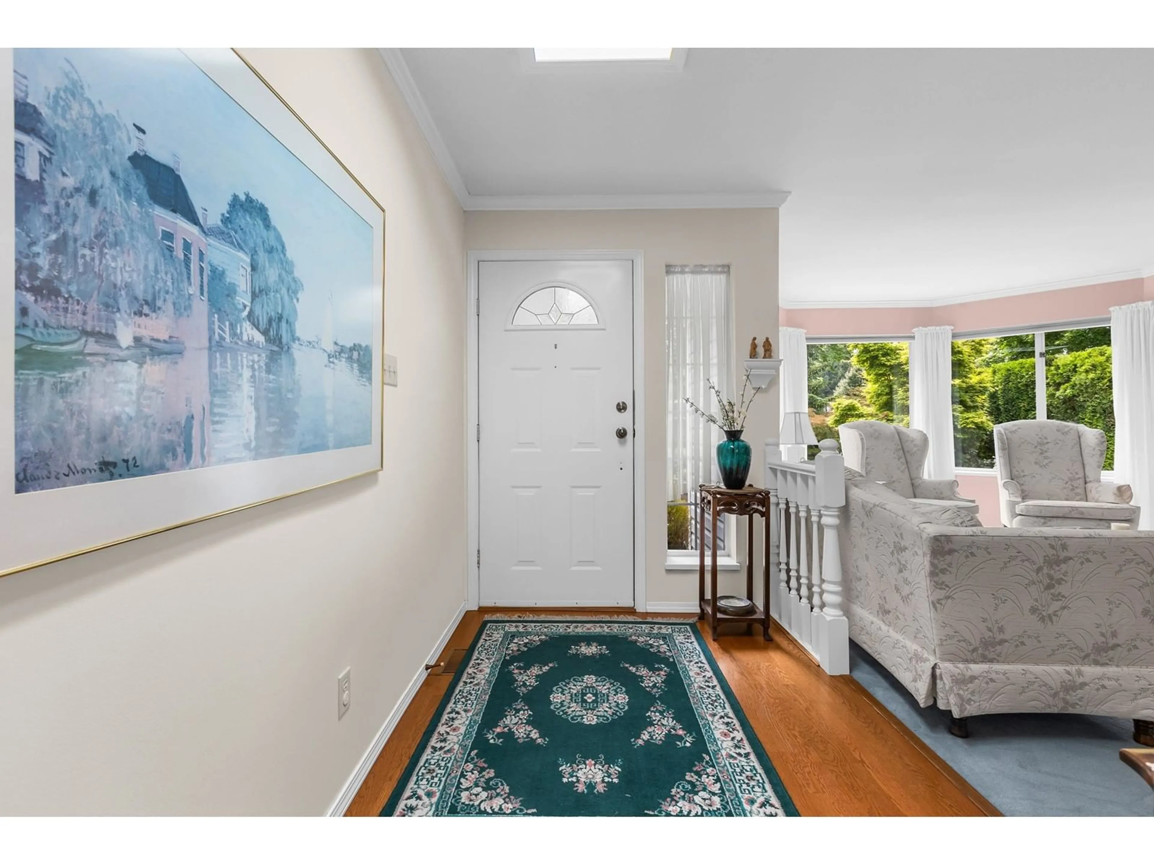 Indoor entryway for 12623 24A, Surrey British Columbia V4A8H8