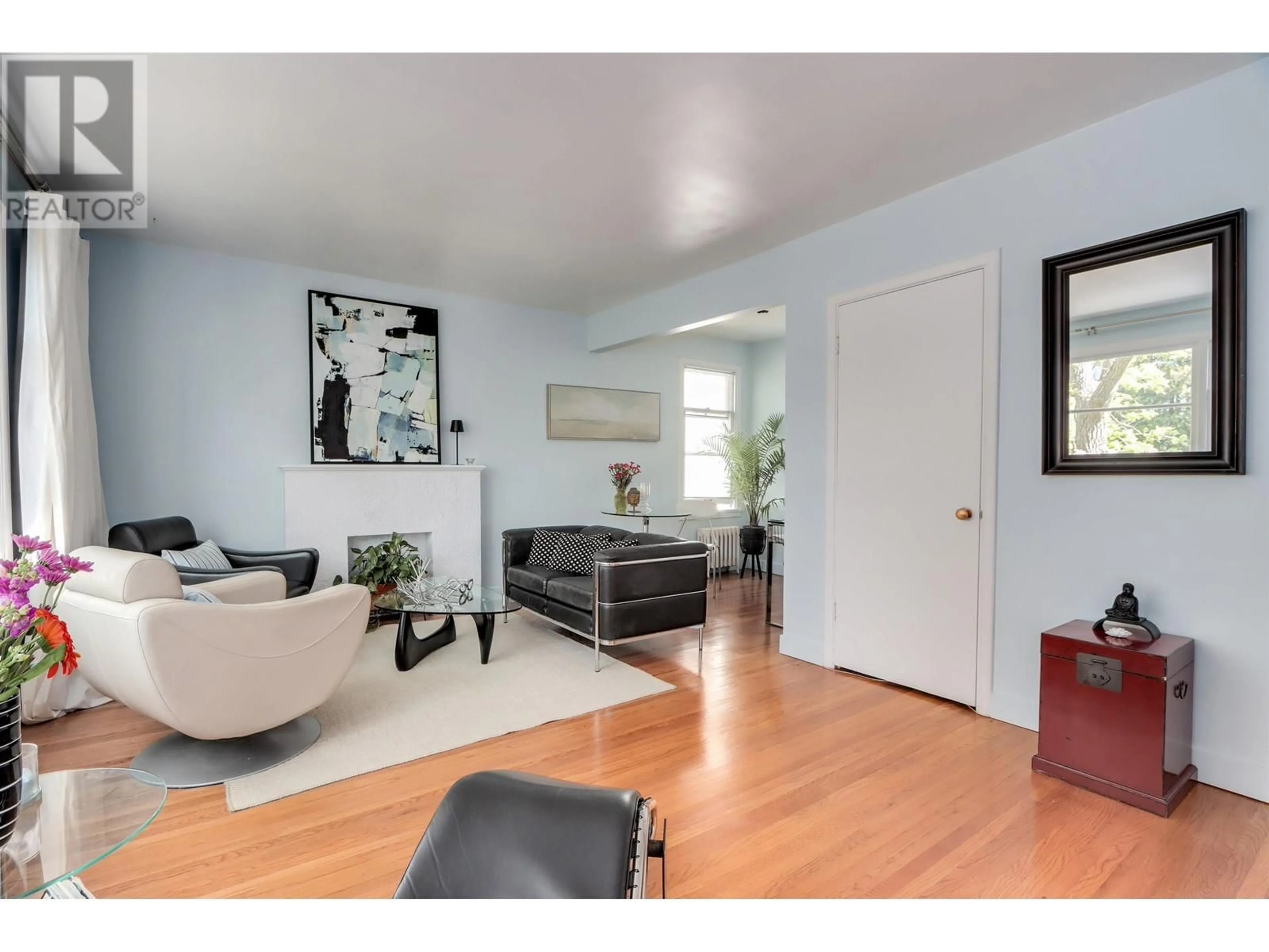 Living room with furniture, wood/laminate floor for 303 - 1565 BURNABY STREET, Vancouver British Columbia V6G1X1