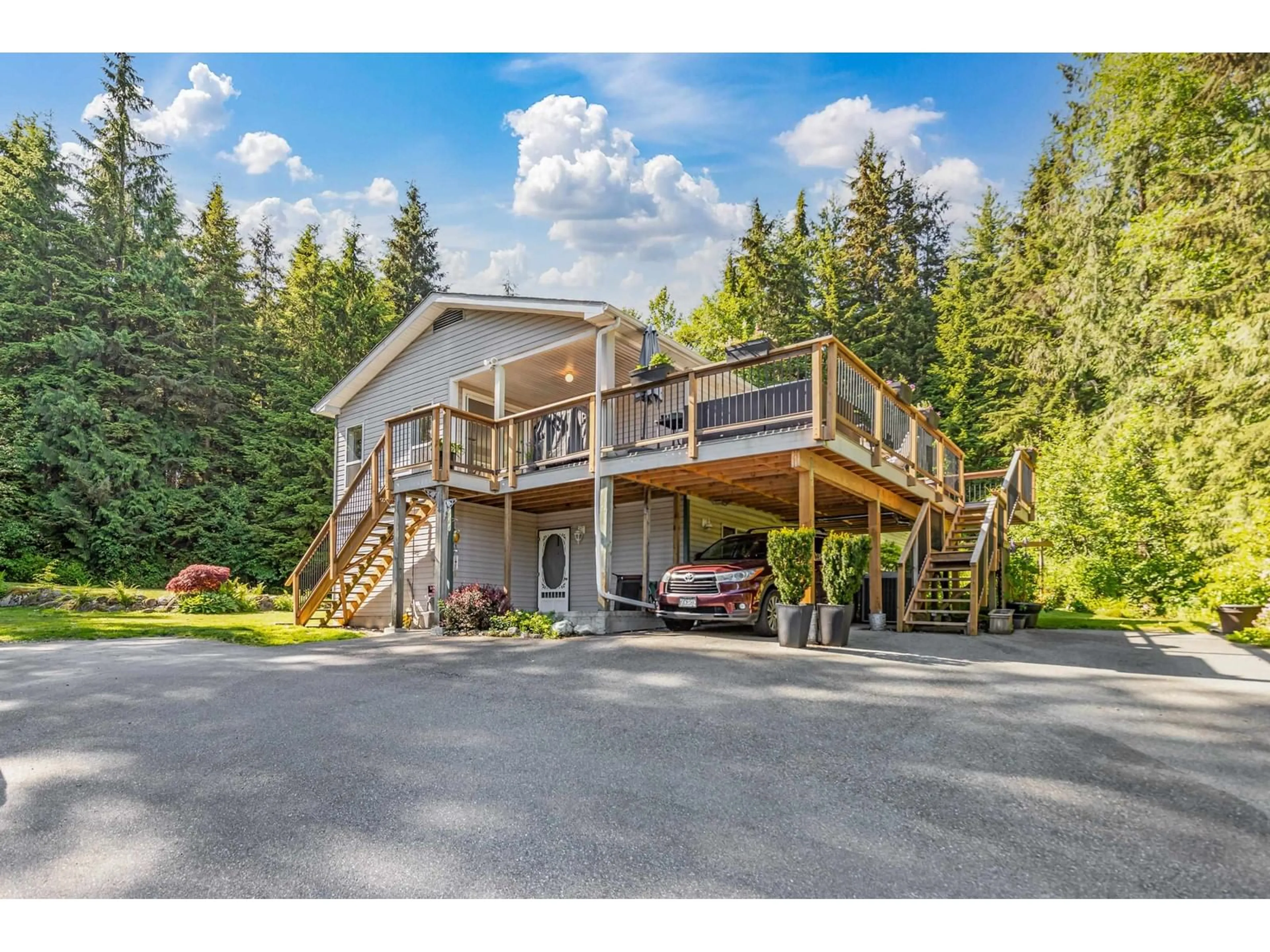 A pic from outside/outdoor area/front of a property/back of a property/a pic from drone, unknown for 12075 CARR, Mission British Columbia V4S1B8