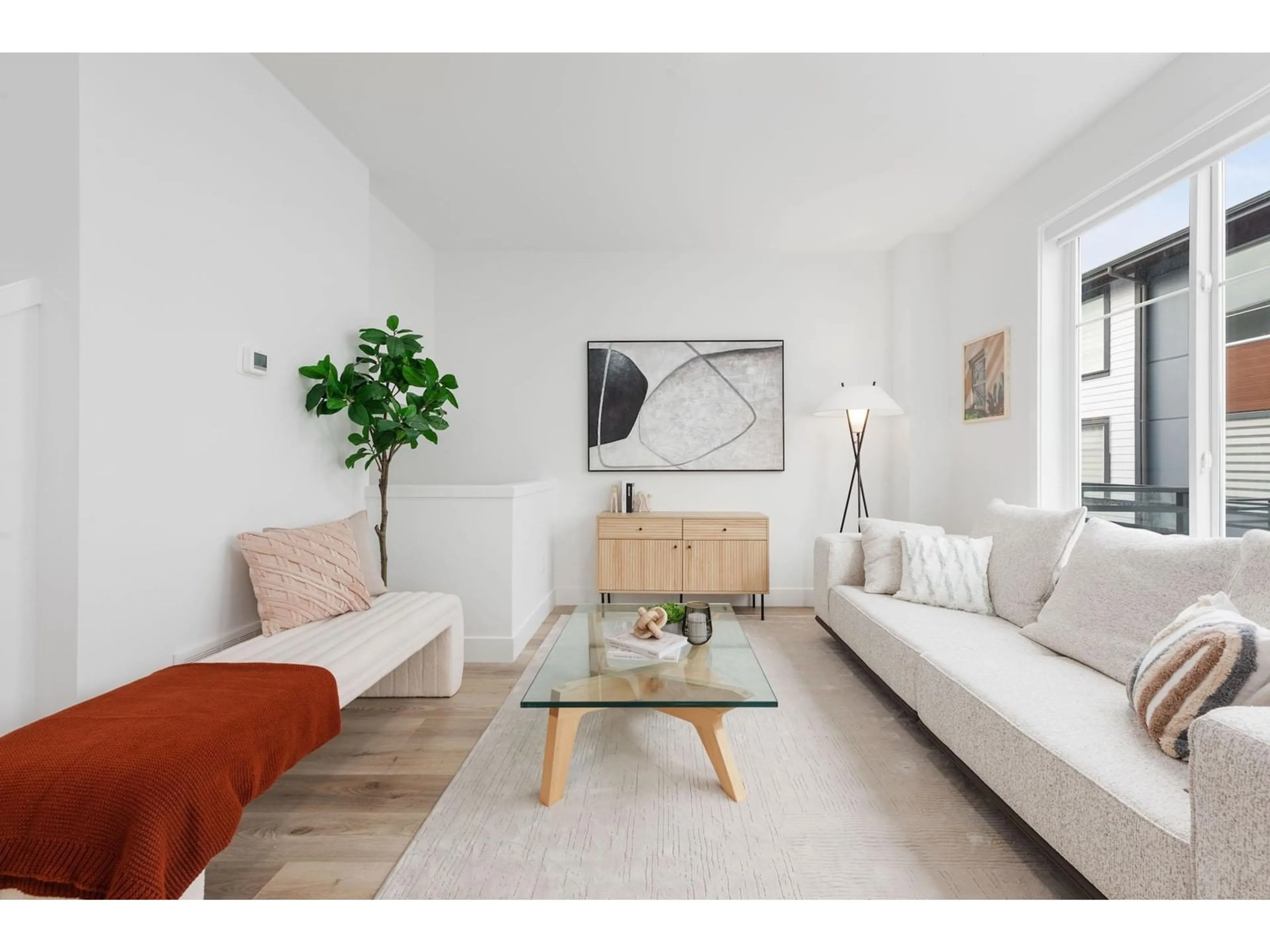 Living room with furniture, unknown for 43 - 20763 76, Langley British Columbia V2Y3N8