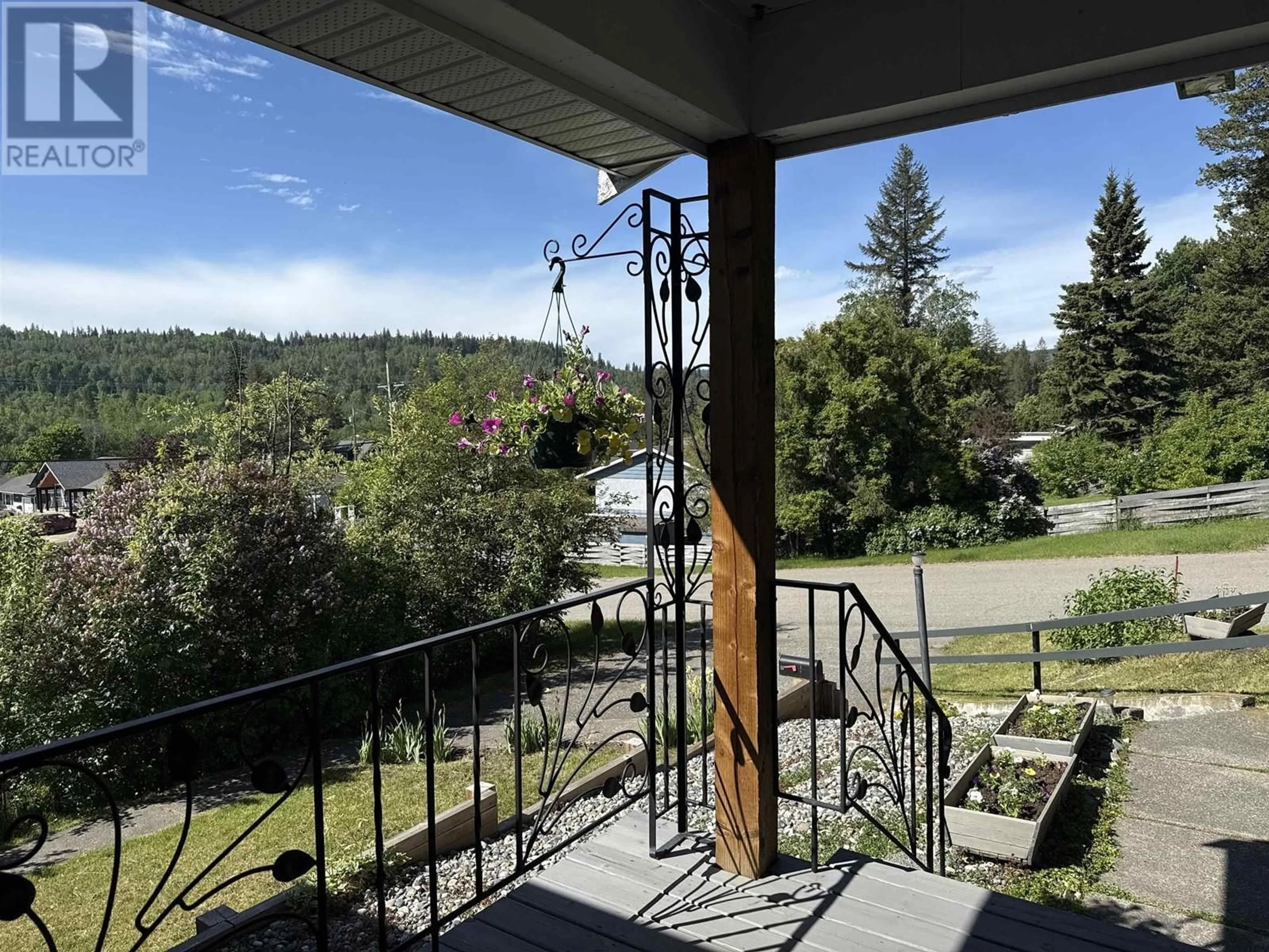 Patio, water/lake/river/ocean view for 166 GARDNER STREET, Quesnel British Columbia V2J3G5
