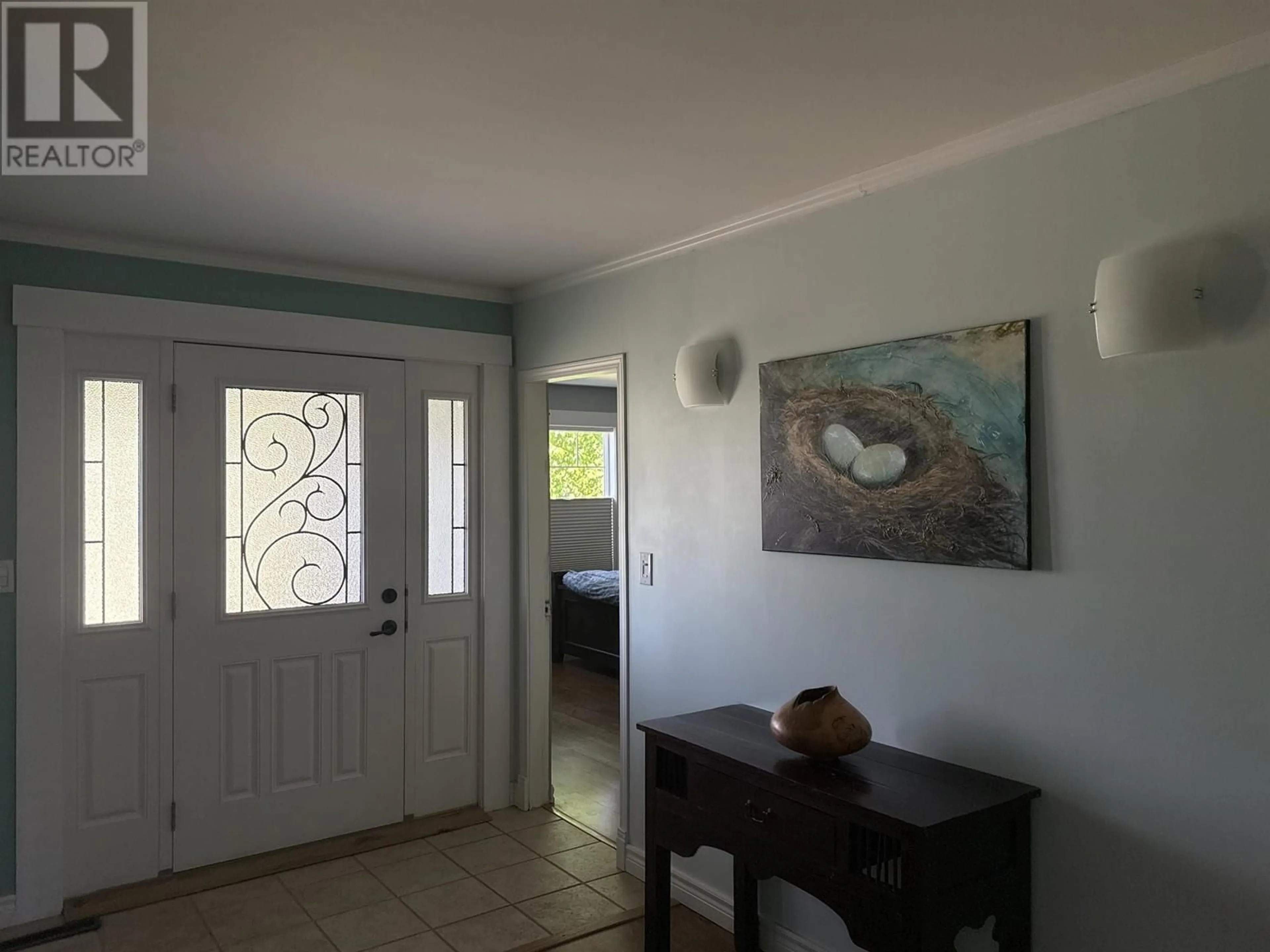 Indoor entryway for 166 GARDNER STREET, Quesnel British Columbia V2J3G5