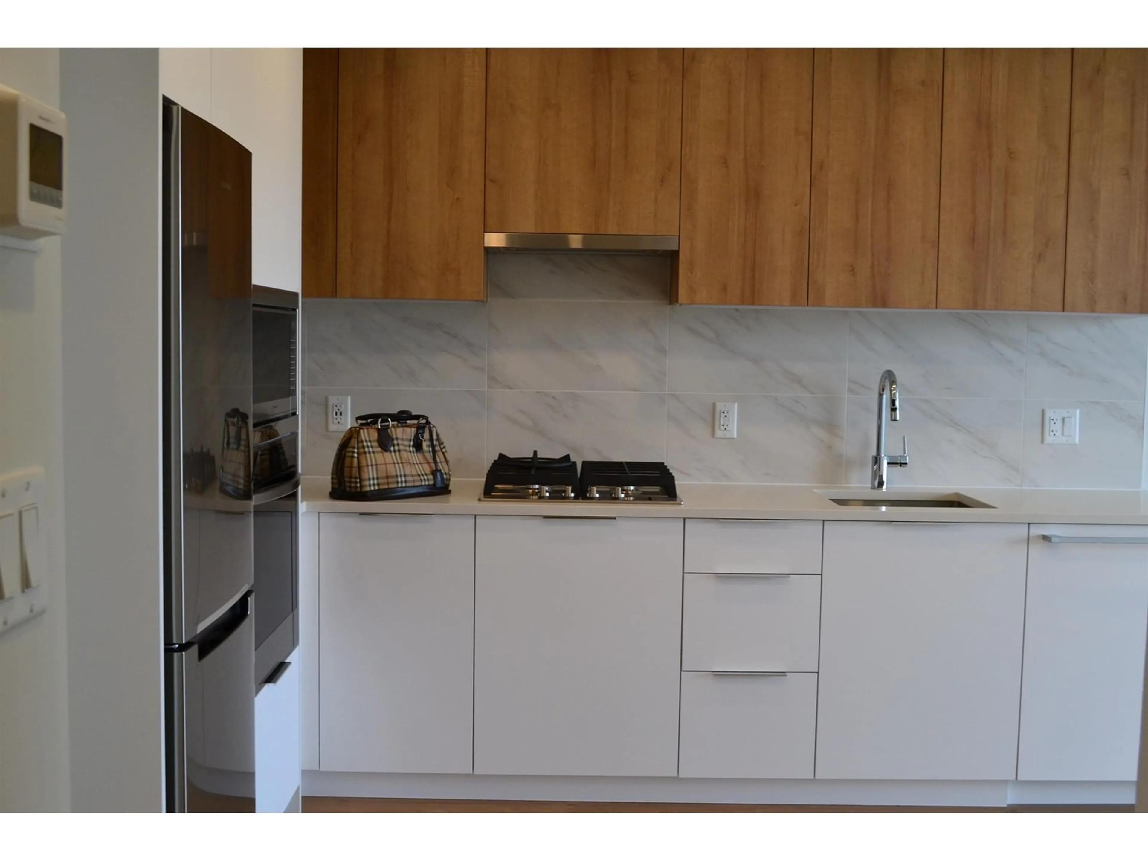 Standard kitchen, unknown for 2003 - 13387 OLD YALE, Surrey British Columbia V3T0V6