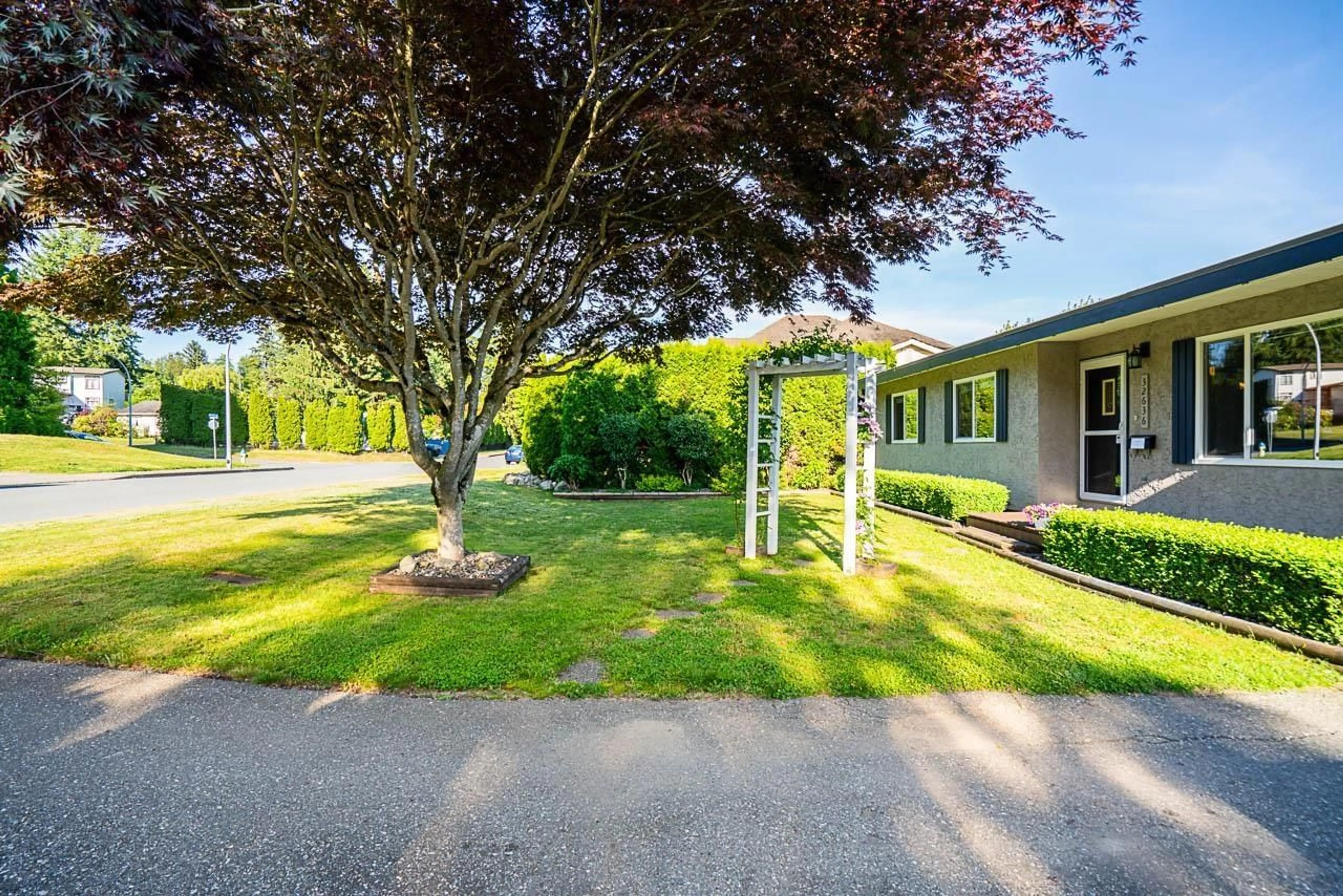 Patio, street for 32636 BADGER, Mission British Columbia V2V5H7
