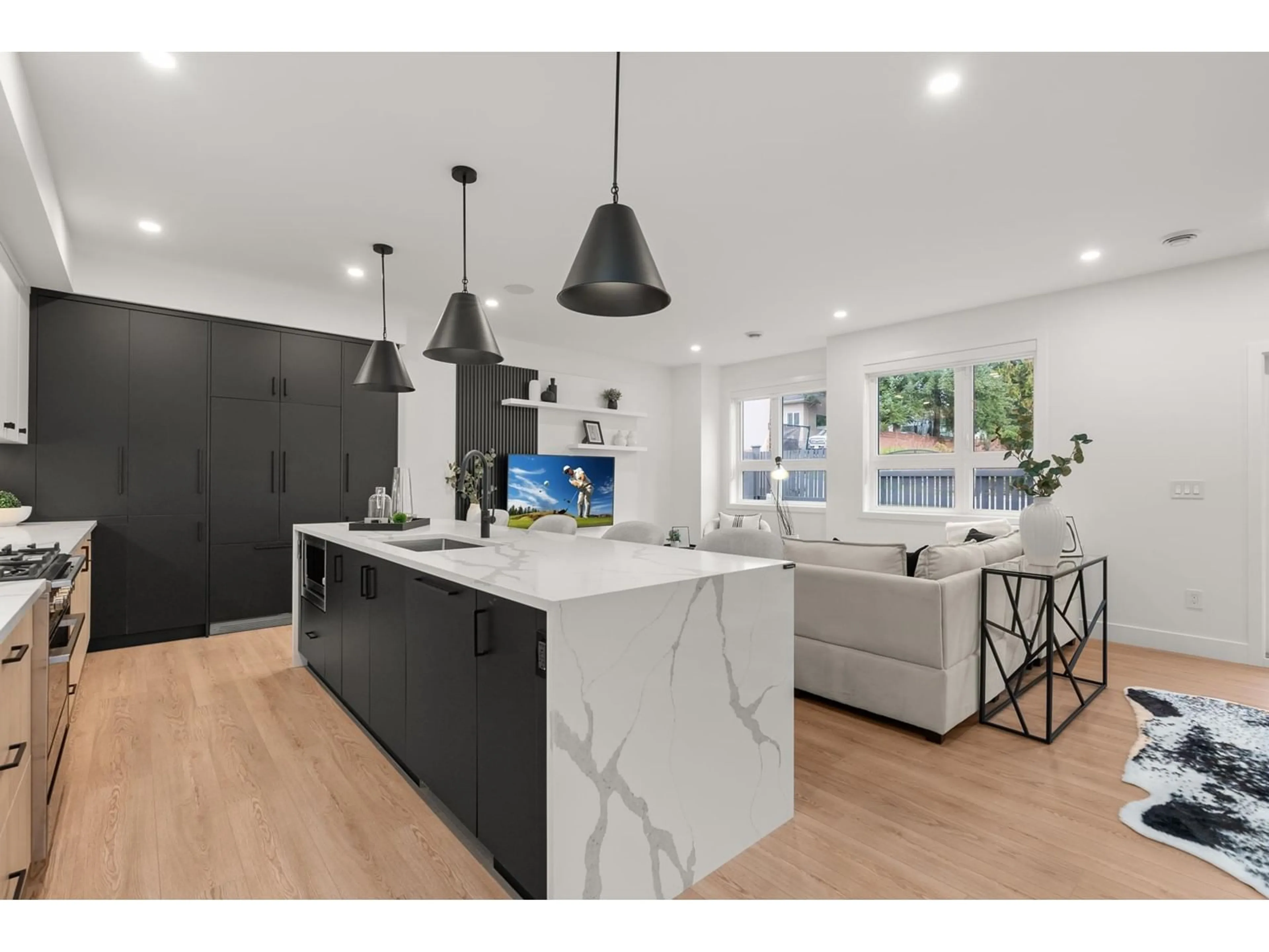 Open concept kitchen, unknown for 13 - 16358 90, Surrey British Columbia V4N1A1