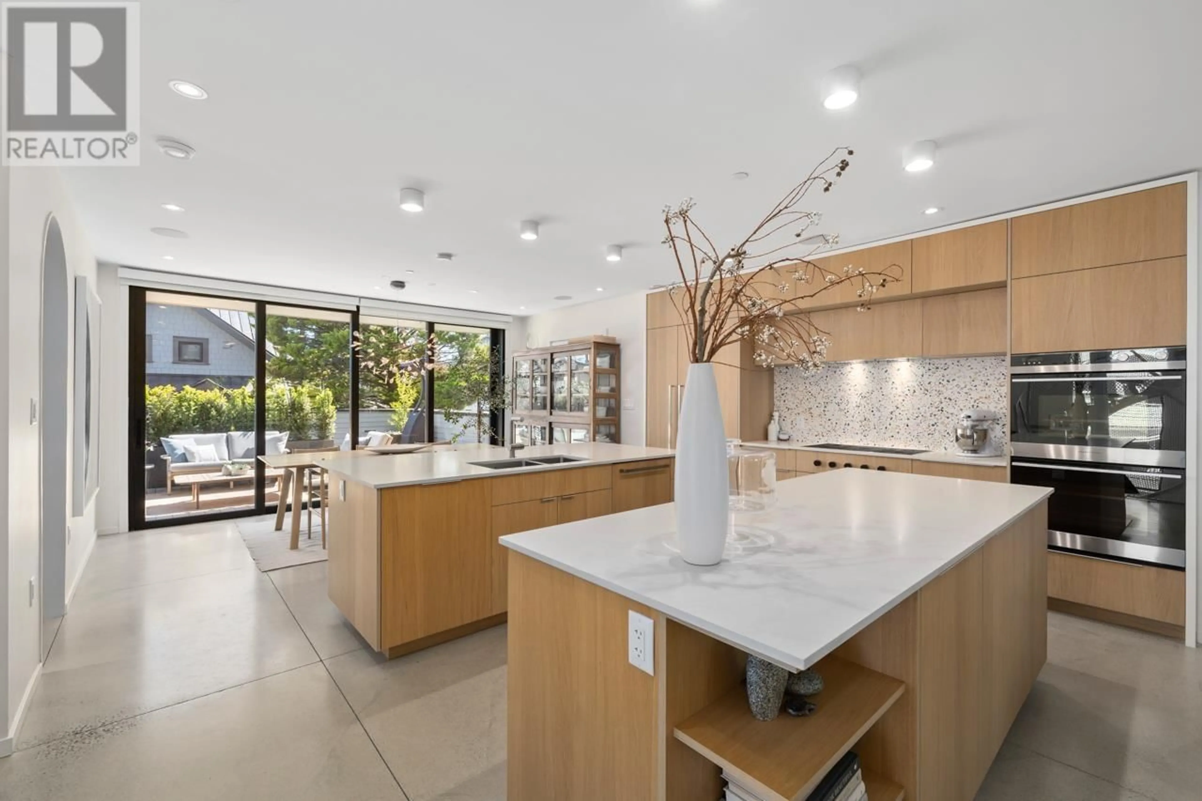 Contemporary kitchen, ceramic/tile floor for 778 27TH AVENUE, Vancouver British Columbia V5V2K9