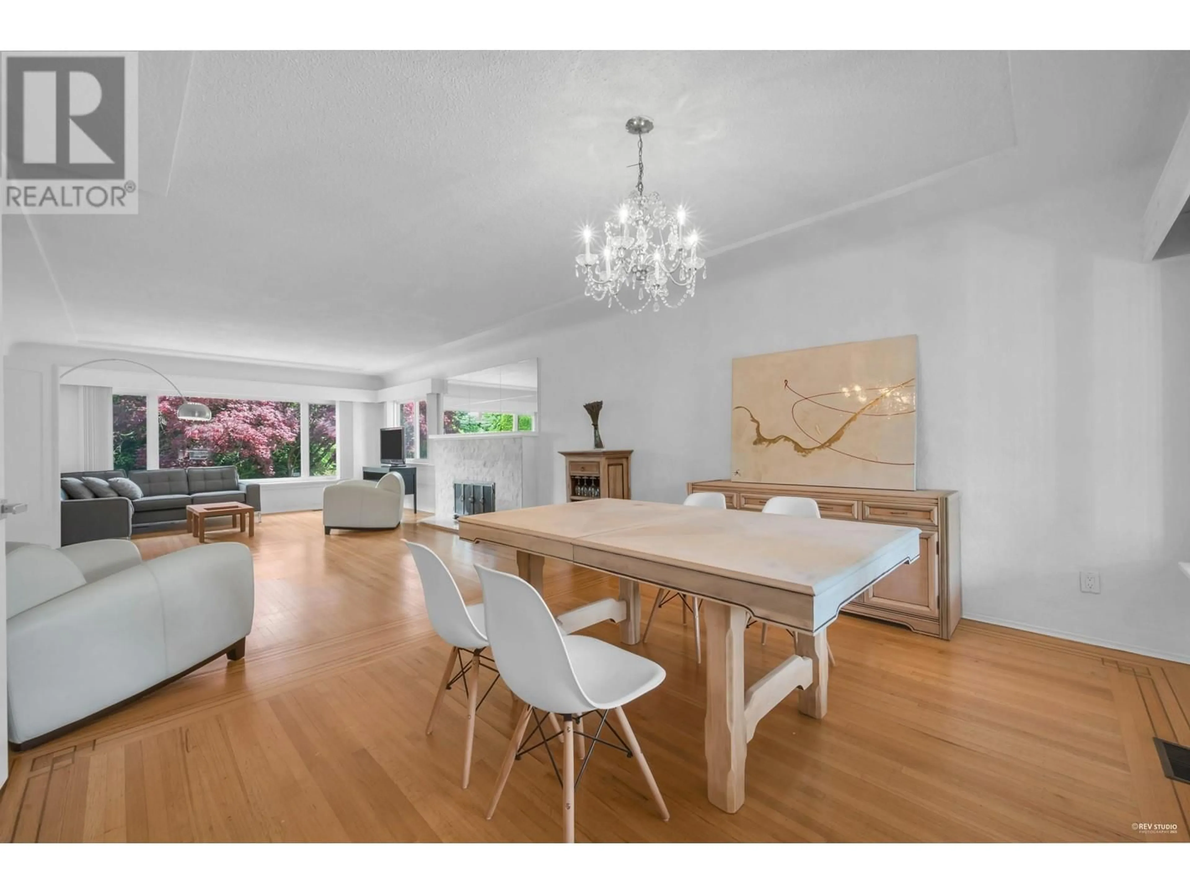 Dining room, wood/laminate floor for 1136 41ST AVENUE, Vancouver British Columbia V6M1W8