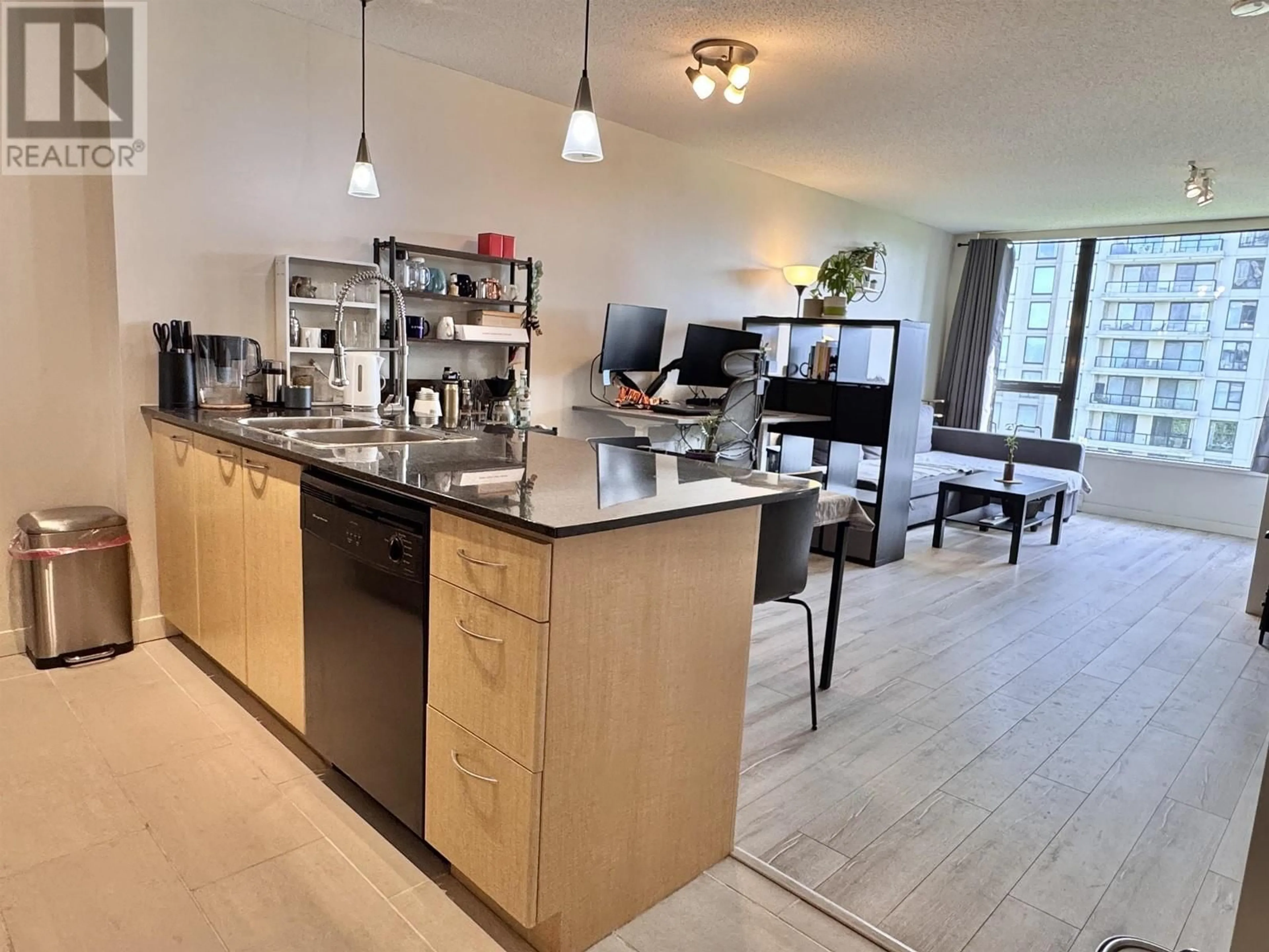 Open concept kitchen, unknown for 601 - 7178 COLLIER STREET, Burnaby British Columbia V5E4N7