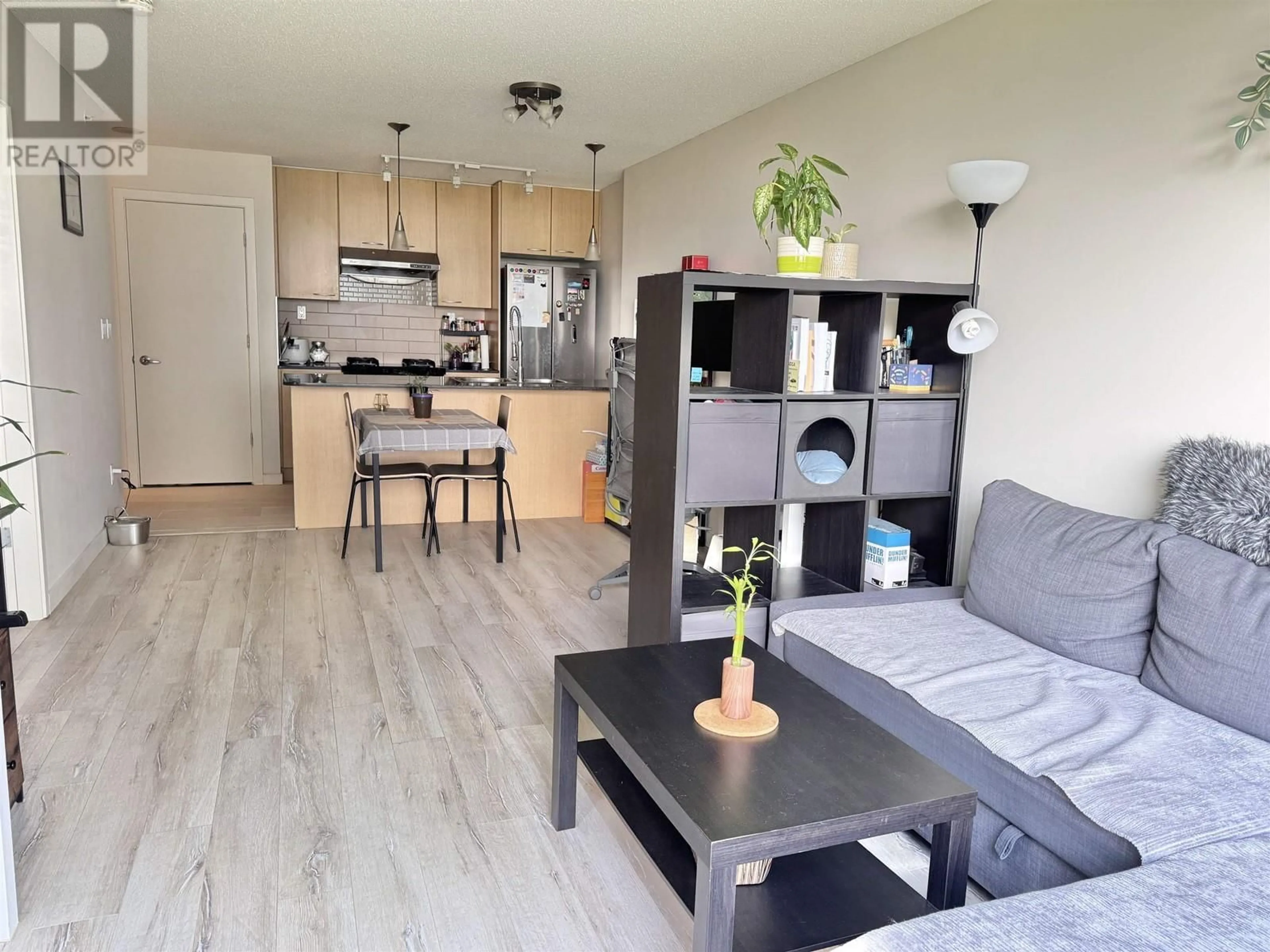 Living room with furniture, wood/laminate floor for 601 - 7178 COLLIER STREET, Burnaby British Columbia V5E4N7