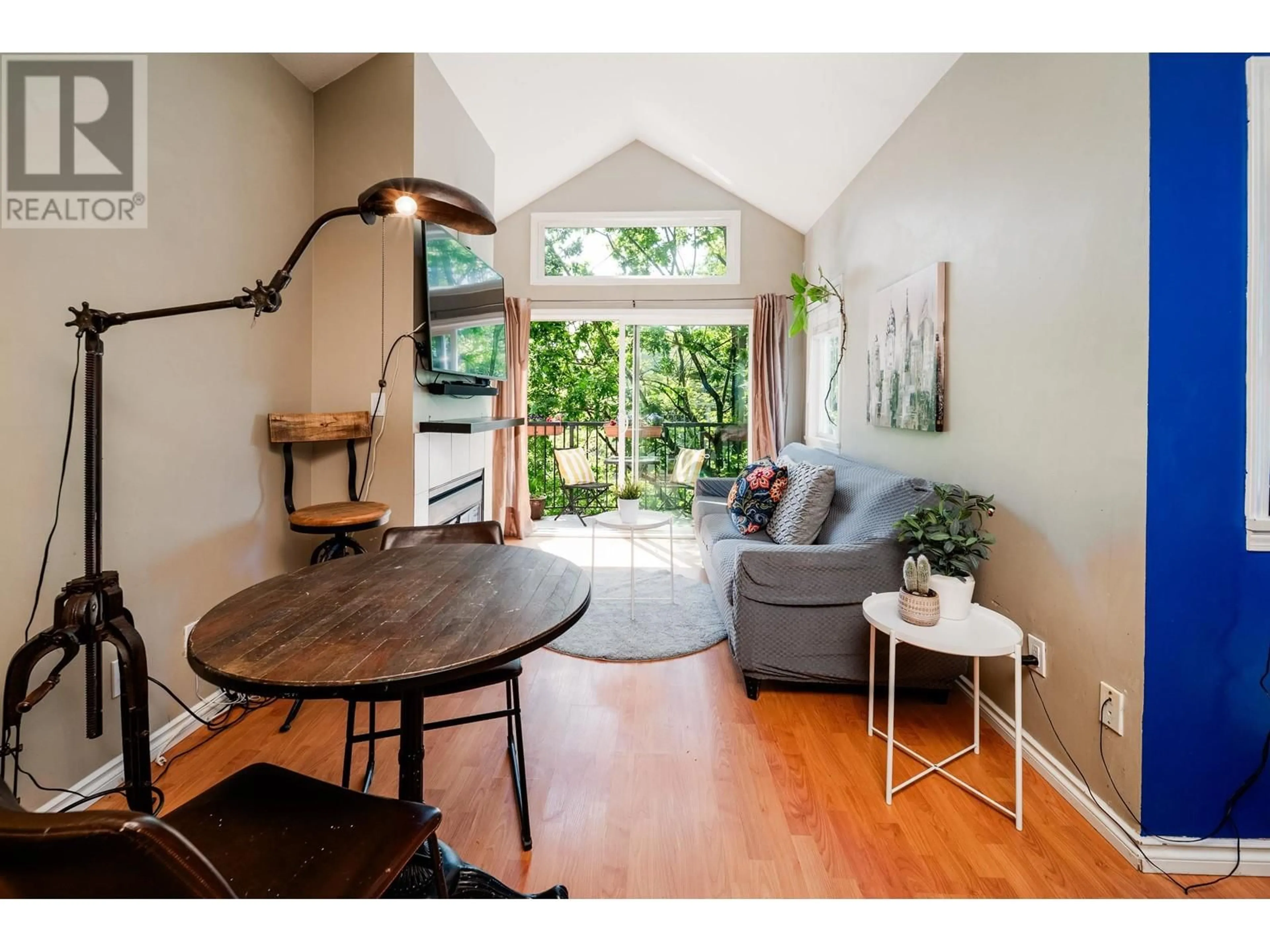 Living room with furniture, wood/laminate floor for 303 - 633 16TH AVENUE, Vancouver British Columbia V5Z1S5