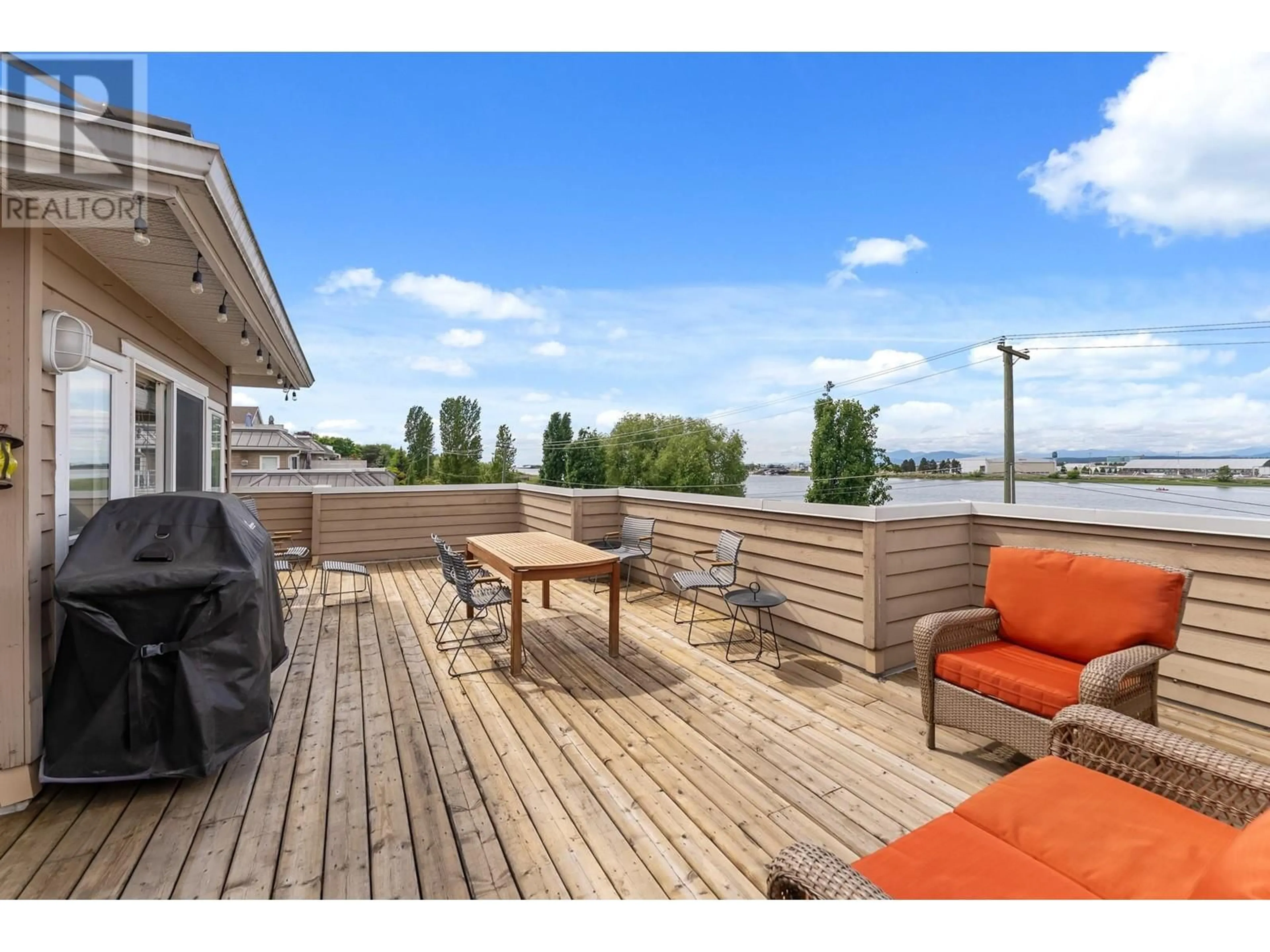 Patio, water/lake/river/ocean view for 316 - 5880 DOVER CRESCENT, Richmond British Columbia V7C5P5