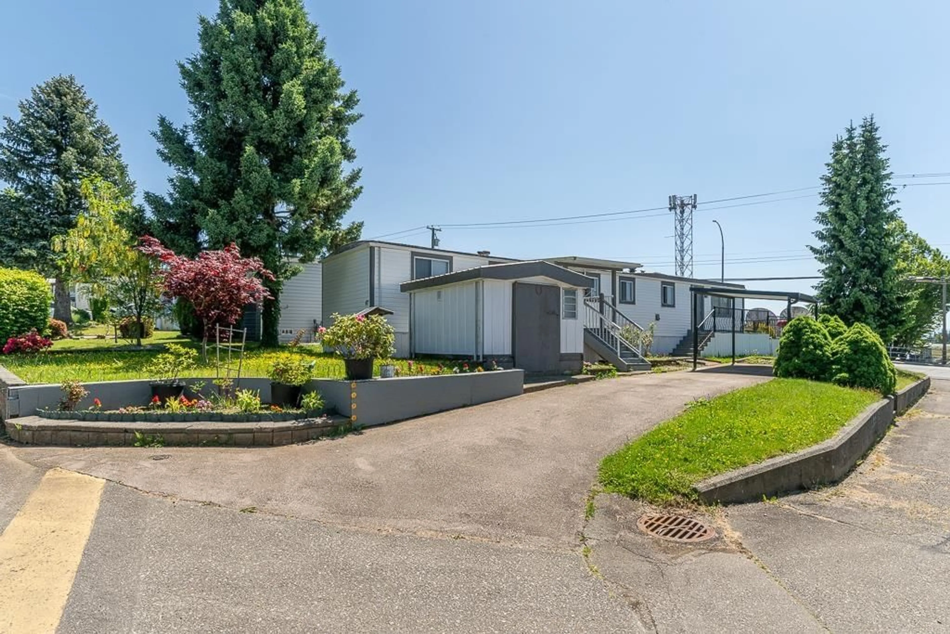 Patio, street for 47 - 2035 MARTENS, Abbotsford British Columbia V2T6M4