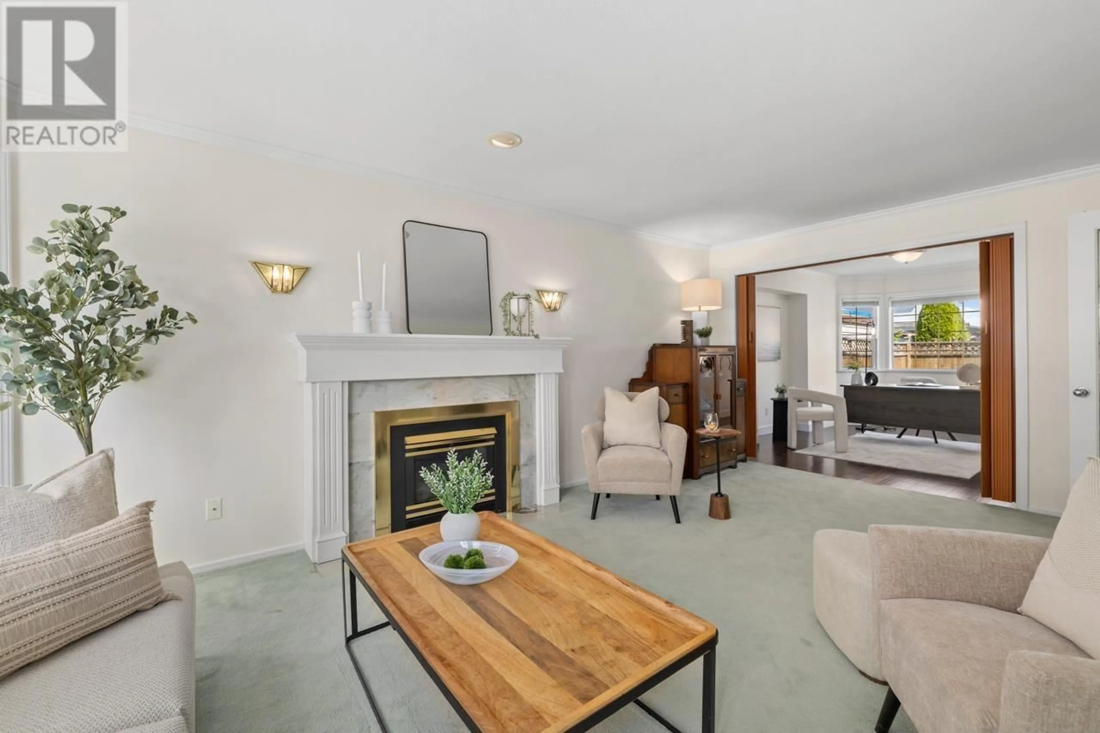 Living room with furniture, unknown for 5250 WESTMINSTER AVENUE, Ladner British Columbia V4K2J2