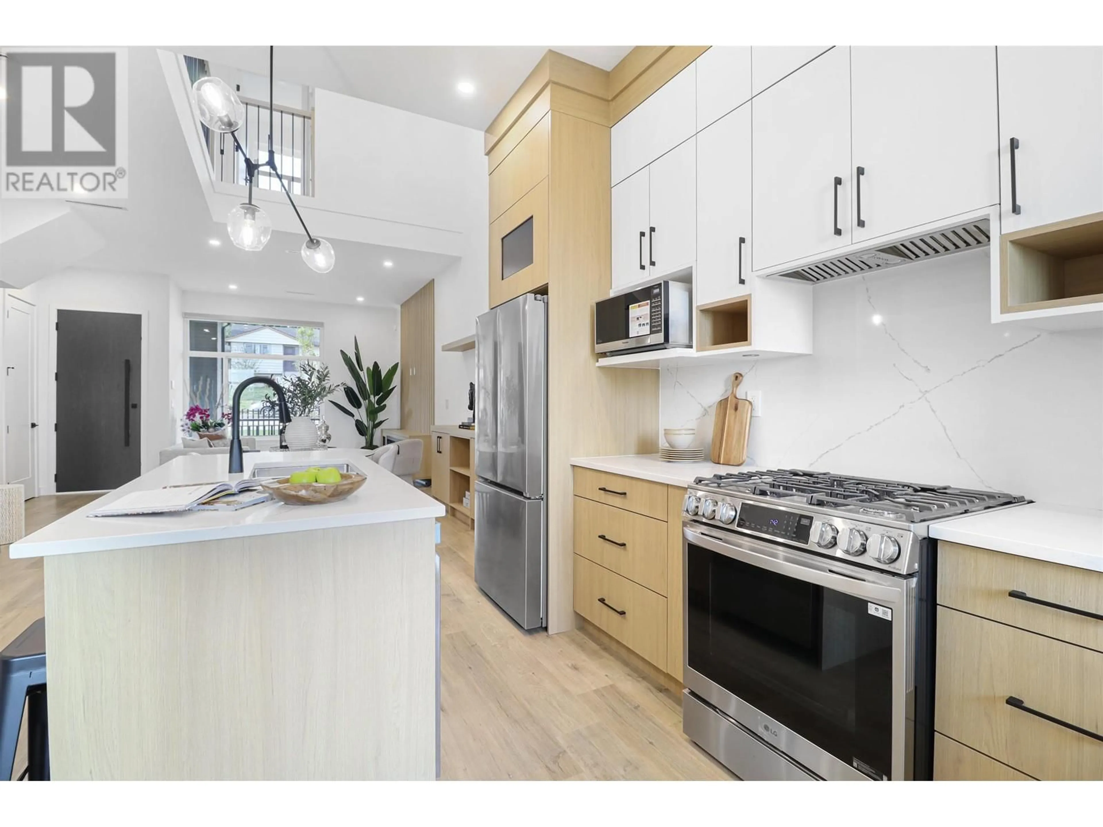 Open concept kitchen, unknown for 102 - 952 EDGAR AVENUE, Coquitlam British Columbia V3K2J9