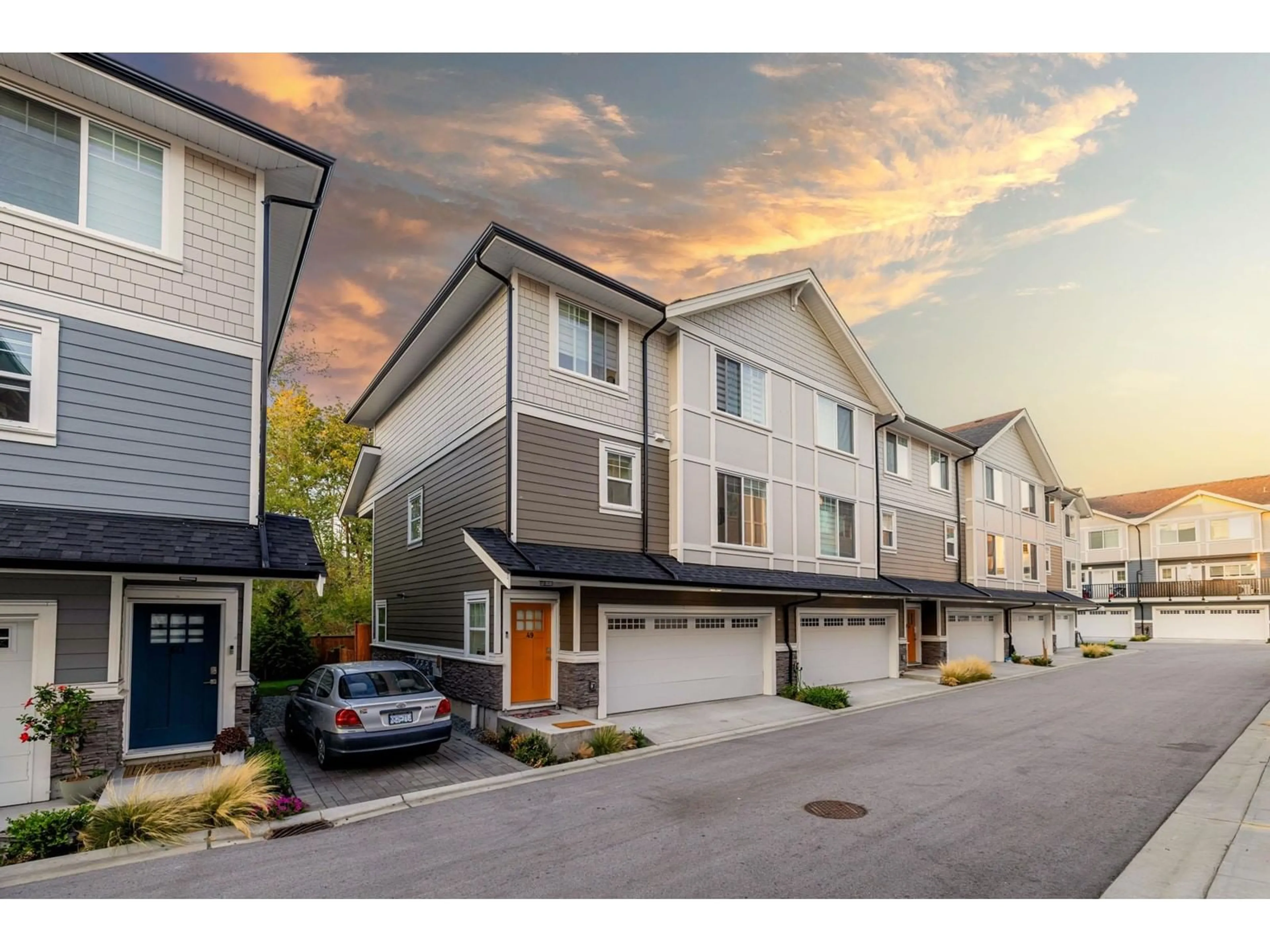 A pic from outside/outdoor area/front of a property/back of a property/a pic from drone, street for 49 - 19501 74, Surrey British Columbia V4N6V7