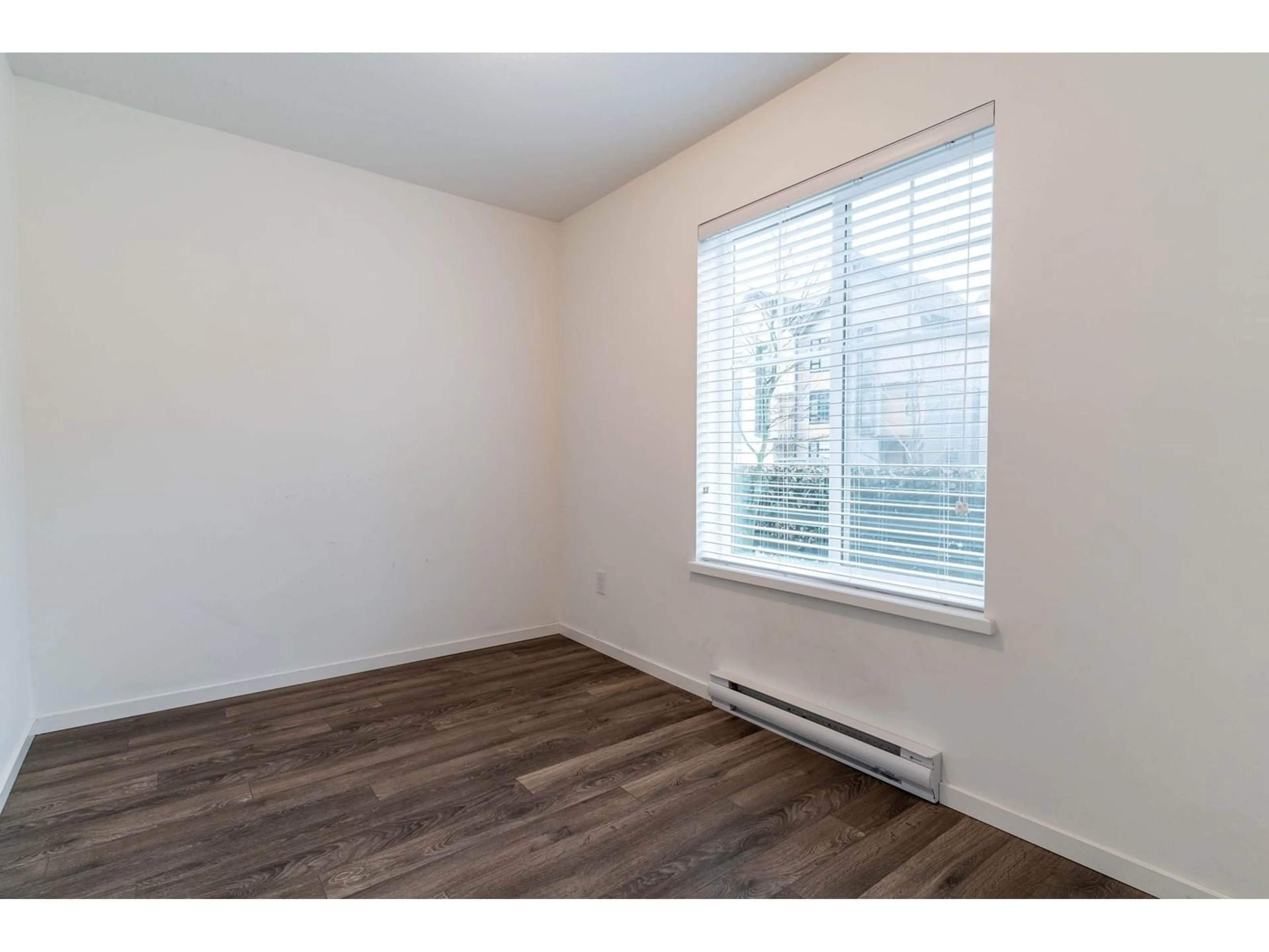 A pic of a room for 82 - 16678 25, Surrey British Columbia V3Z0Z2