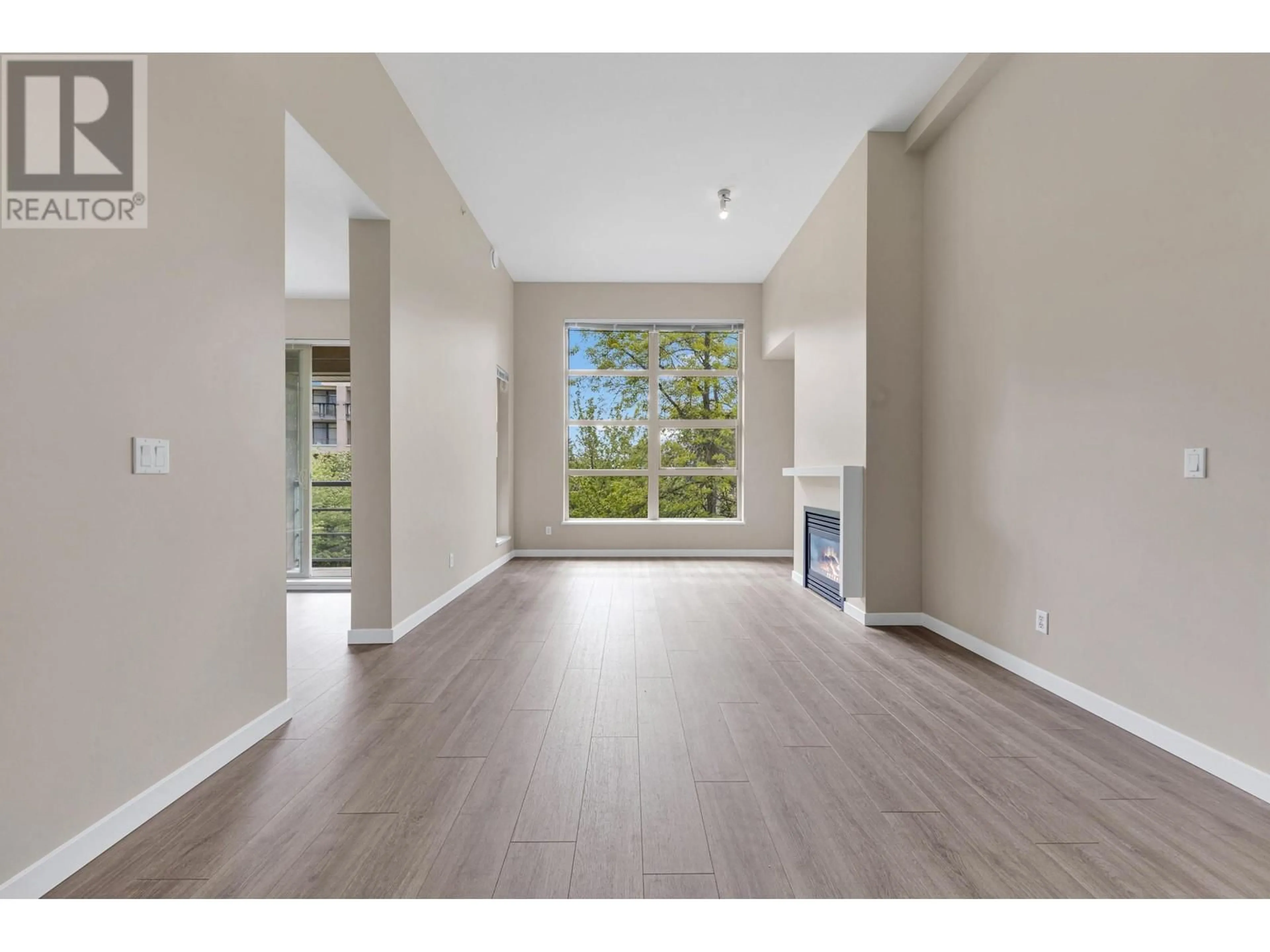 A pic of a room for 414 - 9339 UNIVERSITY CRESCENT, Burnaby British Columbia V5A4Y1
