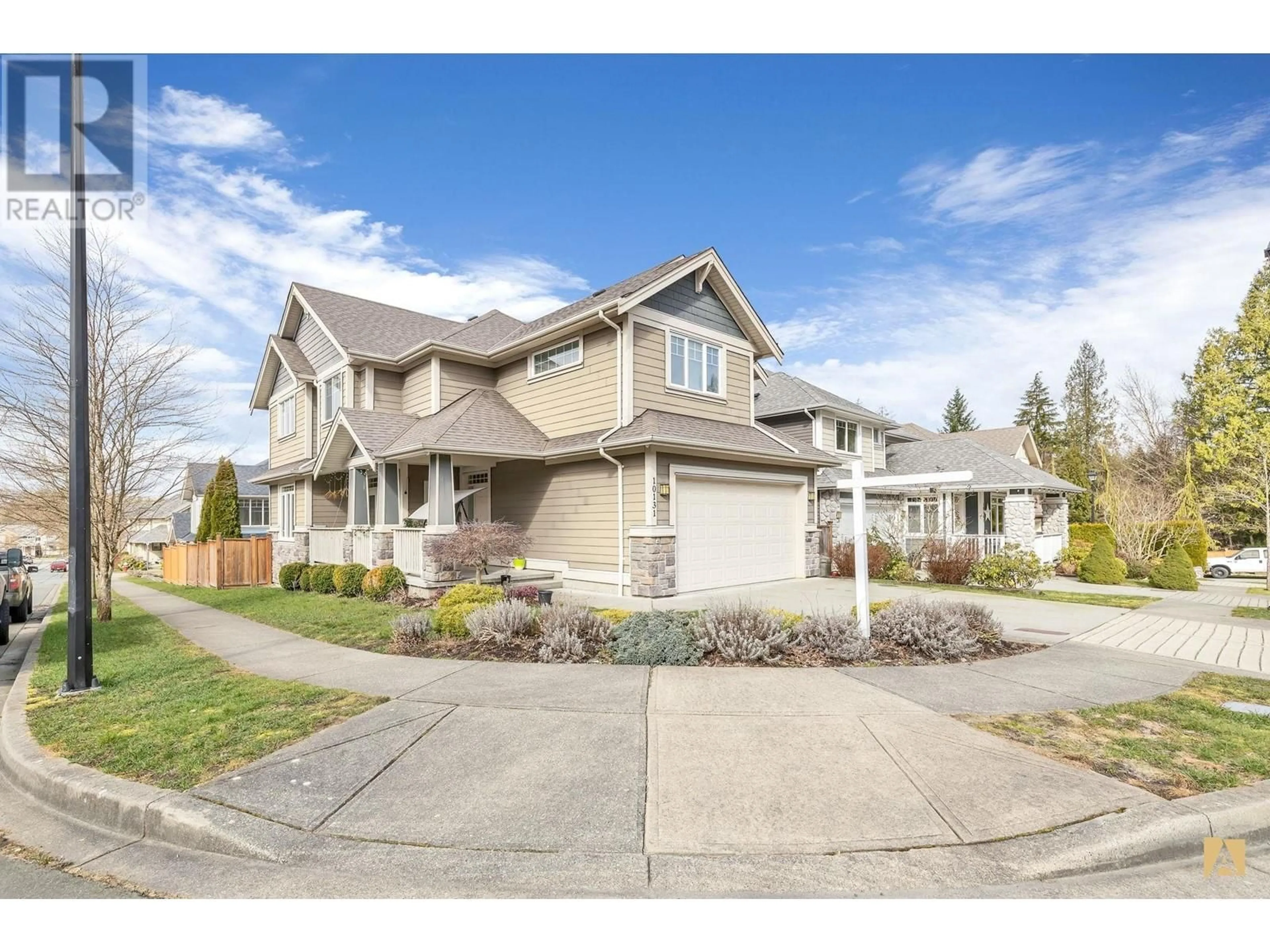 Home with vinyl exterior material, street for 10131 241A STREET, Maple Ridge British Columbia V2W0E6