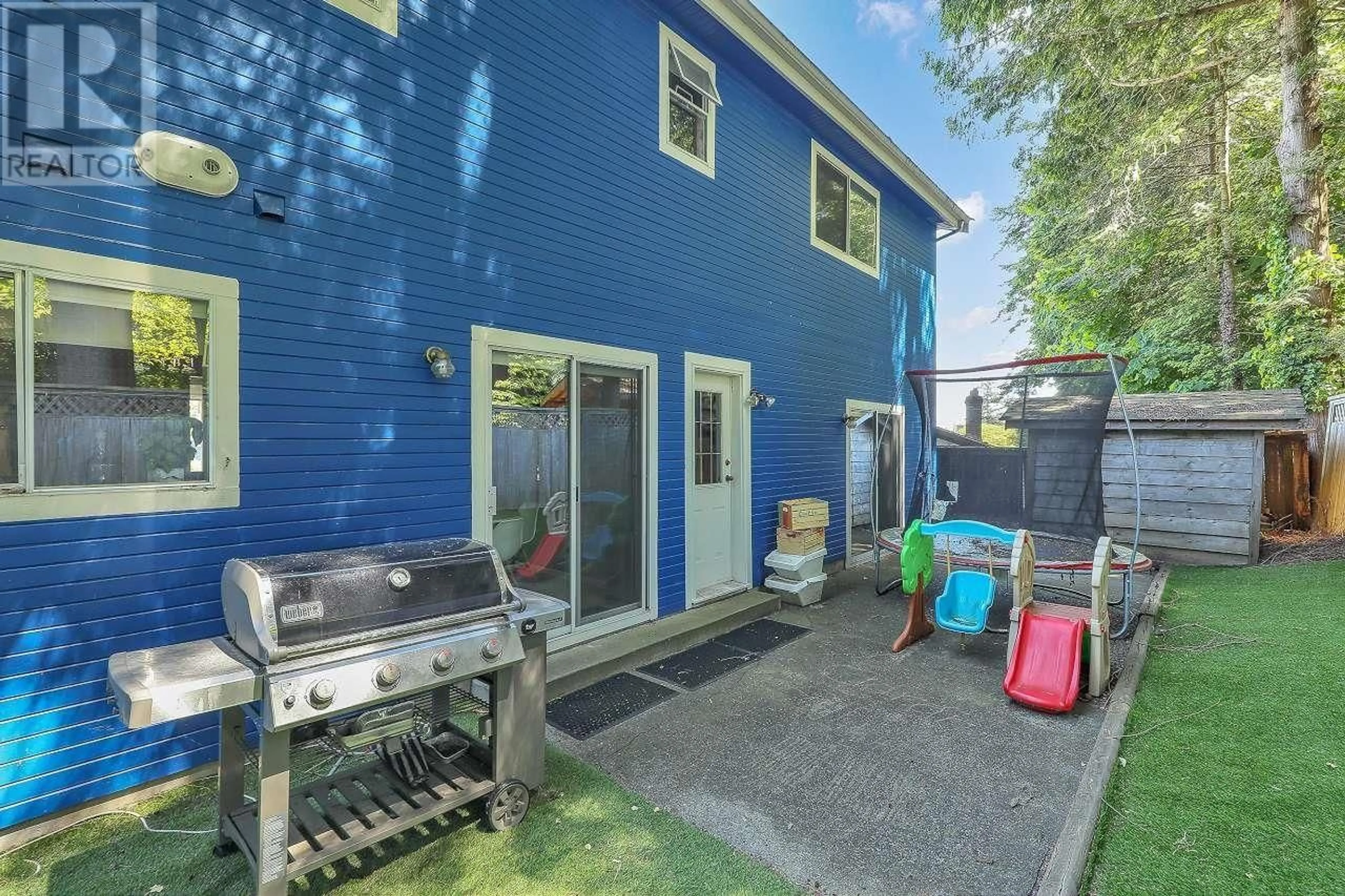 Patio, street for 5256 CAMBRIDGE COURT, Tsawwassen British Columbia V4M3Z1