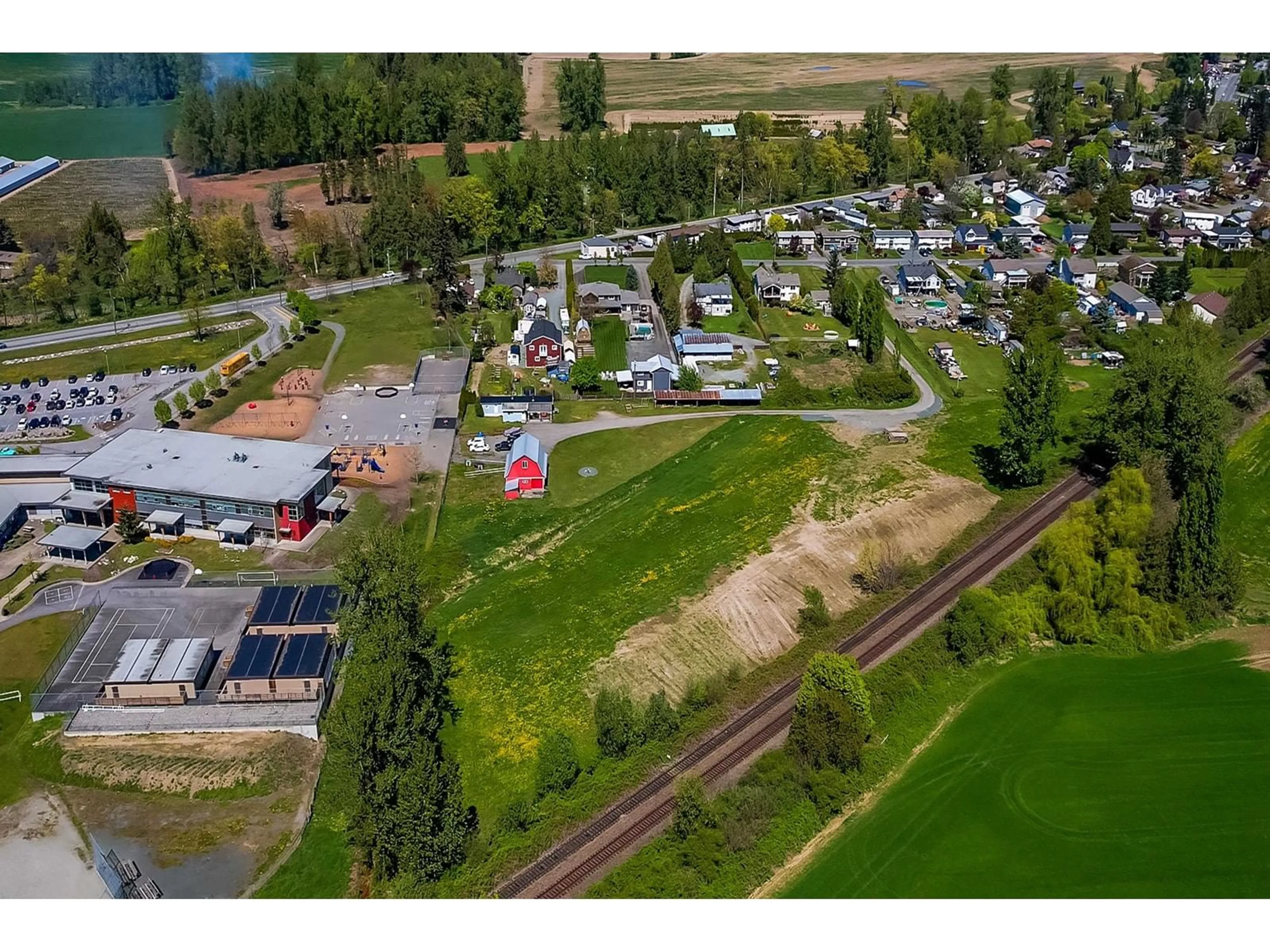 A pic from outside/outdoor area/front of a property/back of a property/a pic from drone, mountain view for 50960 NEVIN ROAD, Chilliwack British Columbia V0X1X2