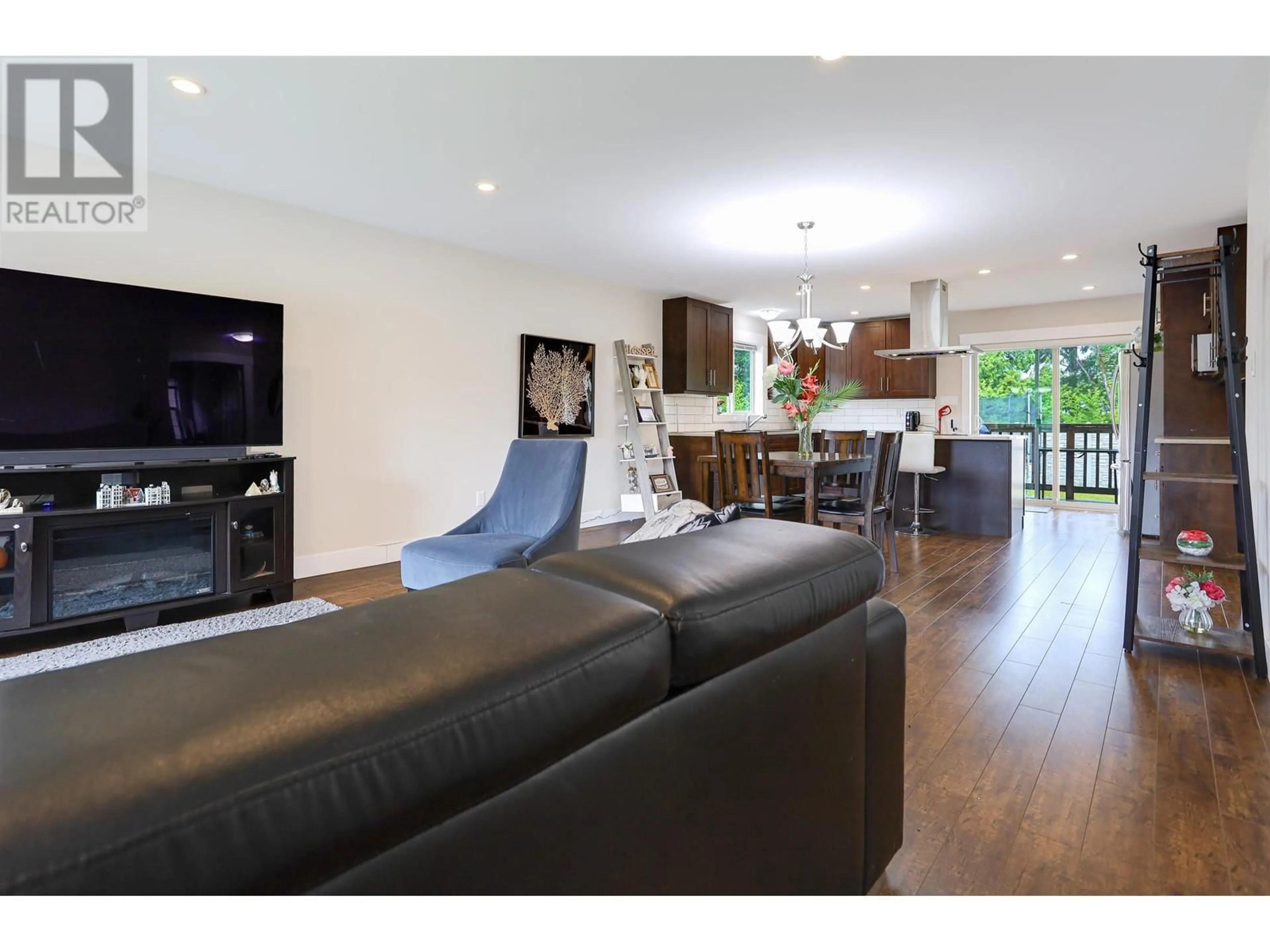 Living room with furniture, wood/laminate floor for 88 BLACKBERRY STREET, Kitimat British Columbia V8C0A6