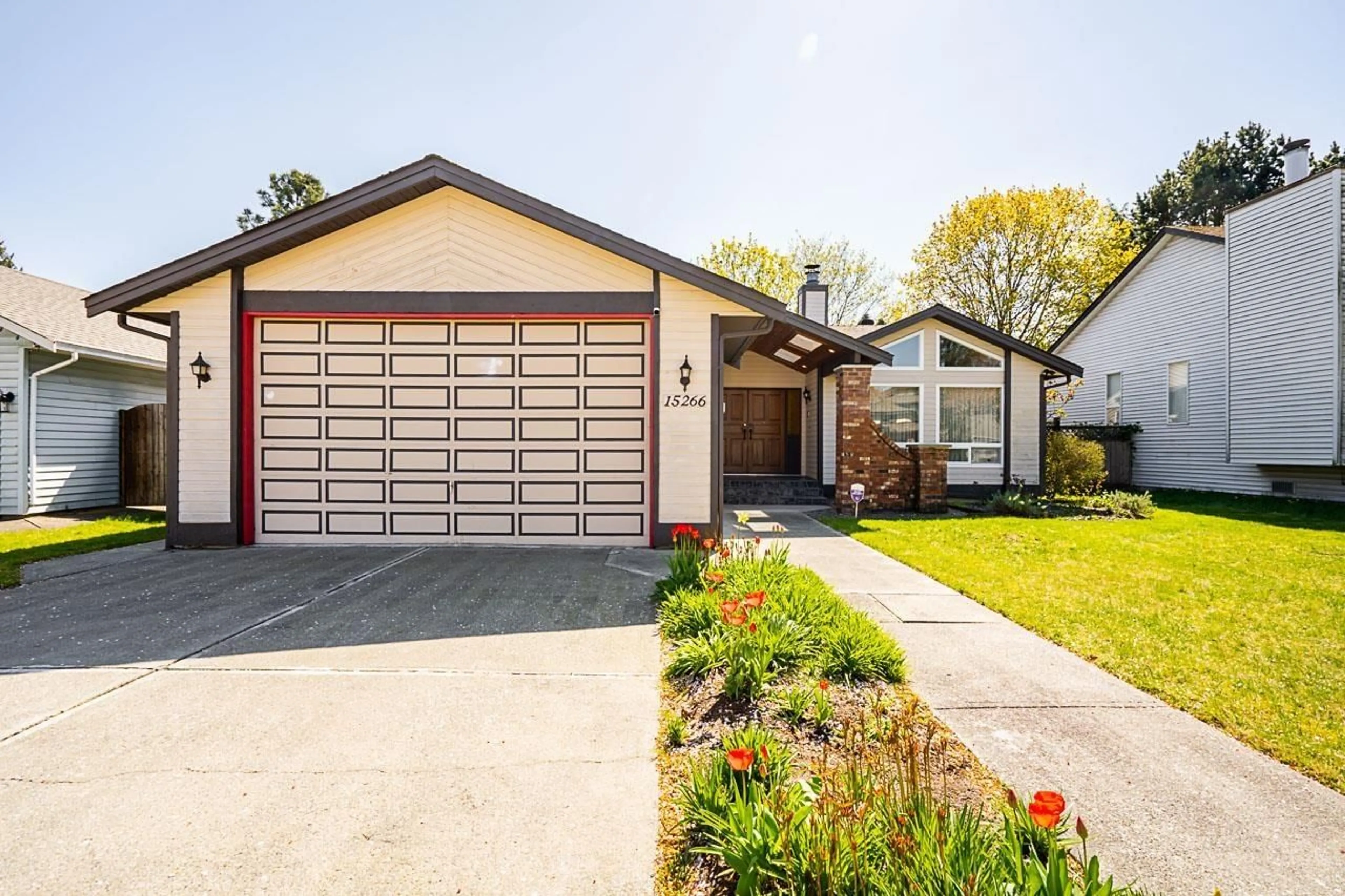 Home with brick exterior material, street for 15266 97A, Surrey British Columbia V3R8P6