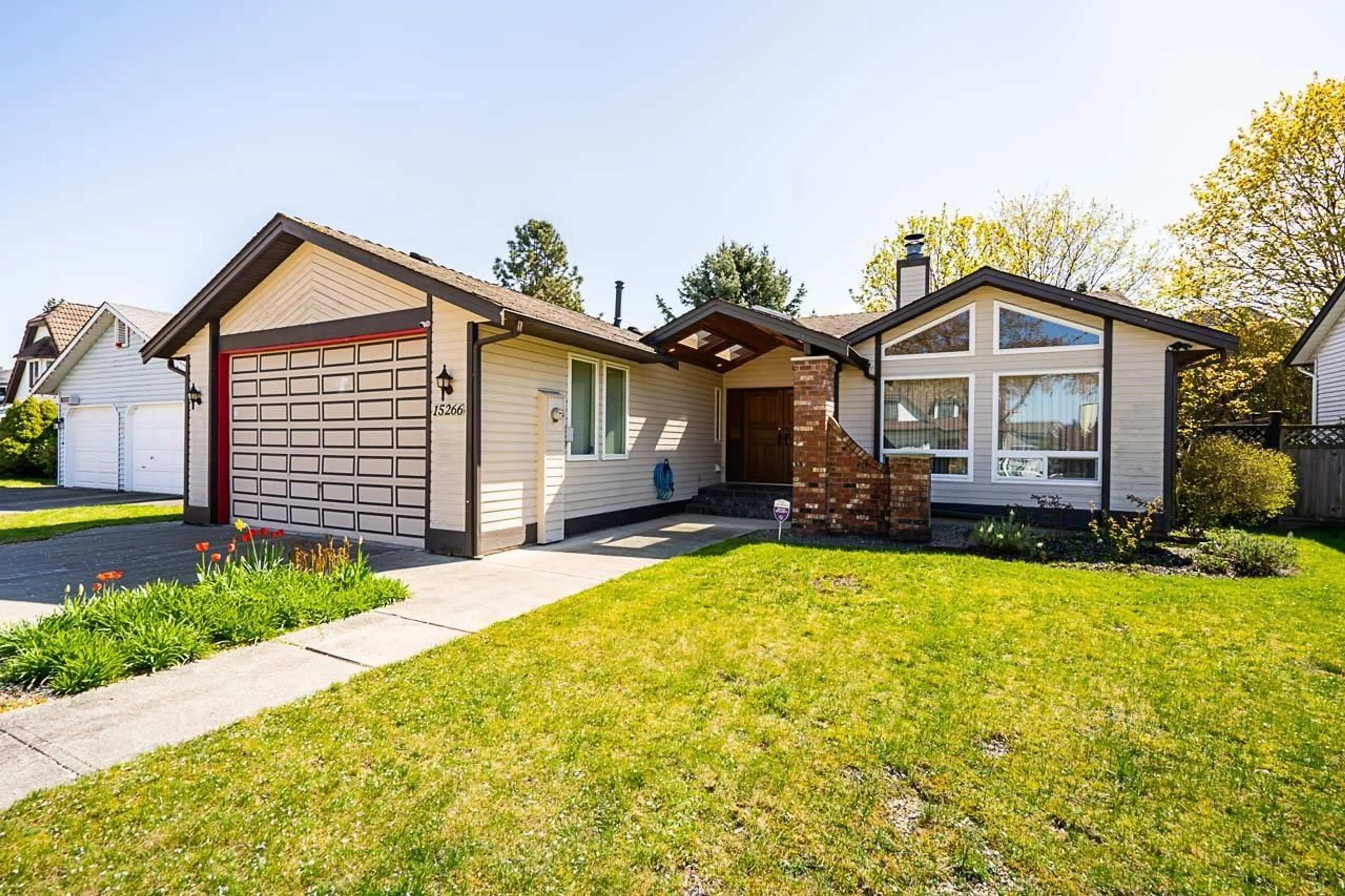 Home with brick exterior material, street for 15266 97A, Surrey British Columbia V3R8P6