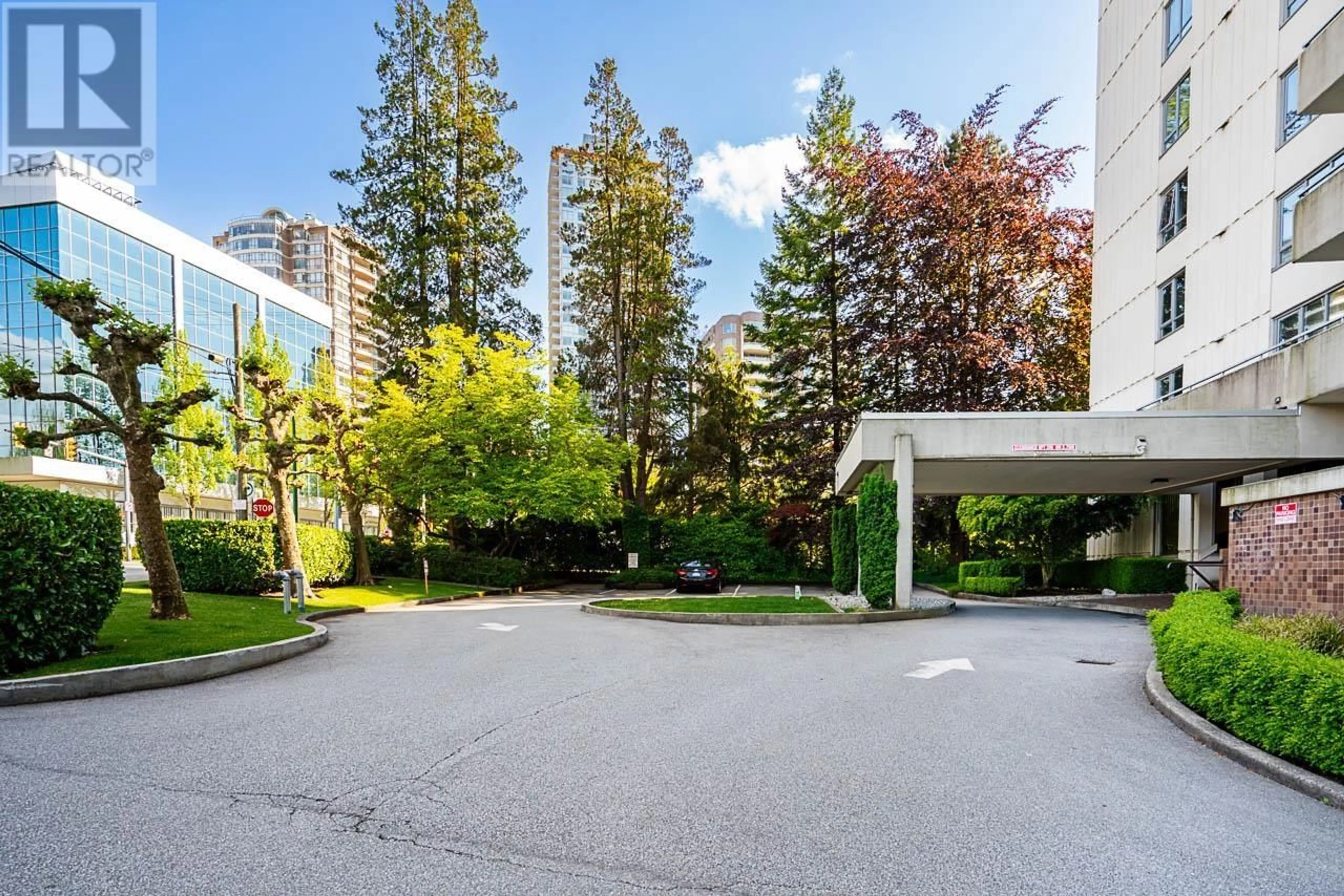 Patio, unknown for 2106 - 5645 BARKER AVENUE, Burnaby British Columbia V5H3L3