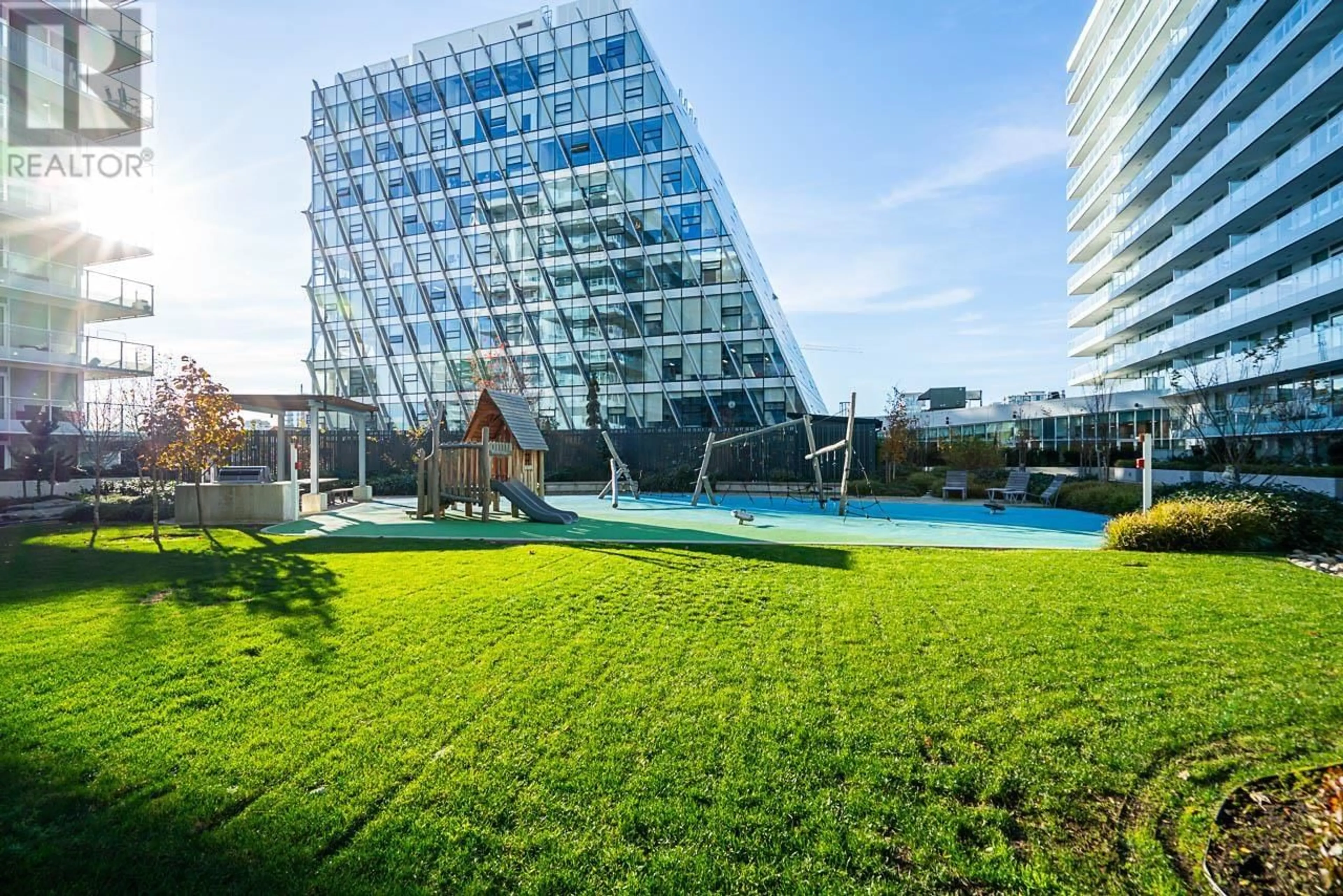 Pool for 432 - 8133 COOK ROAD, Richmond British Columbia V6Y0L7