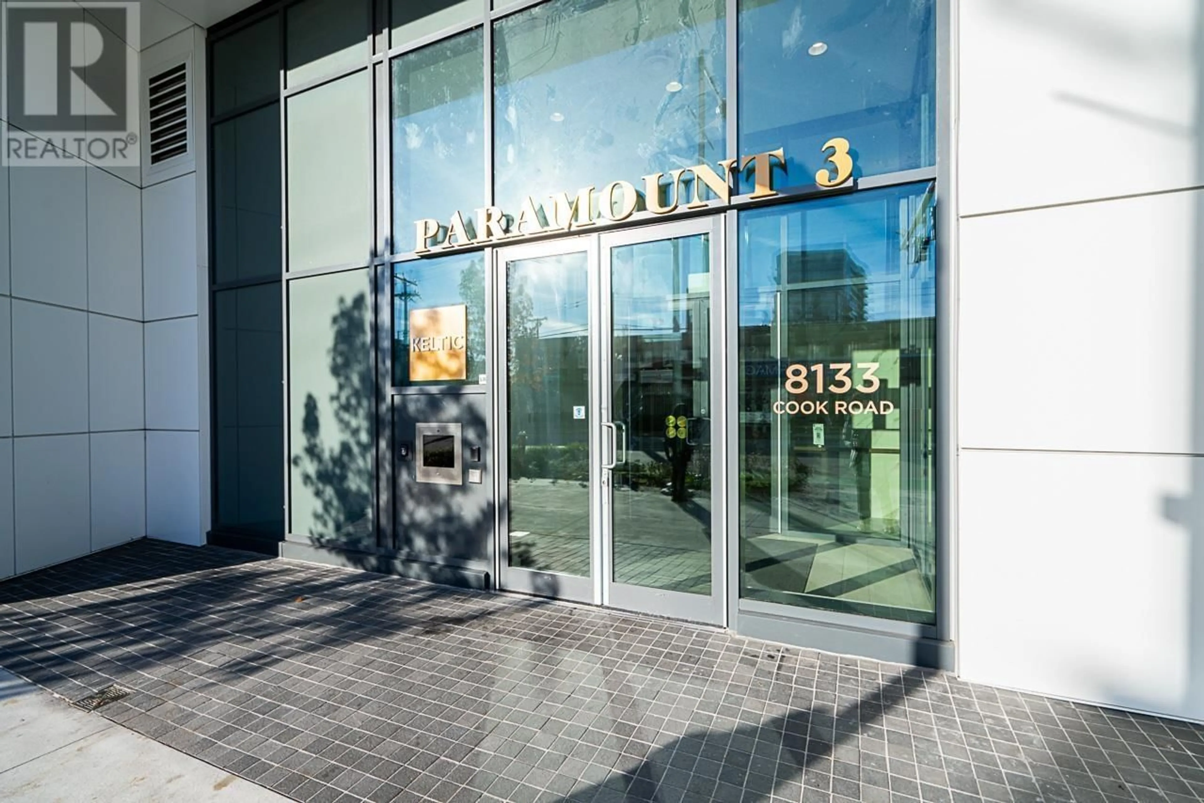 Indoor foyer for 432 - 8133 COOK ROAD, Richmond British Columbia V6Y0L7