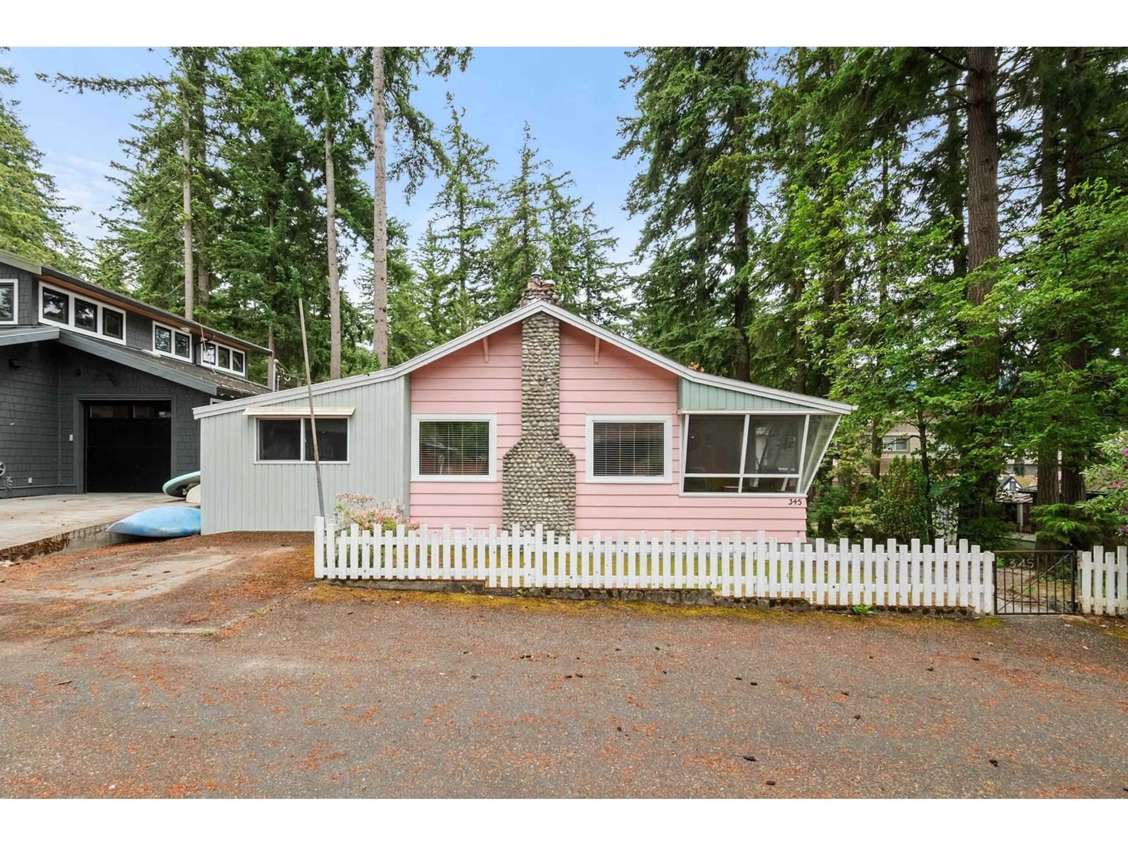 Home with vinyl exterior material, unknown for 345 BALSAM STREET, Cultus Lake British Columbia V2R4Y8
