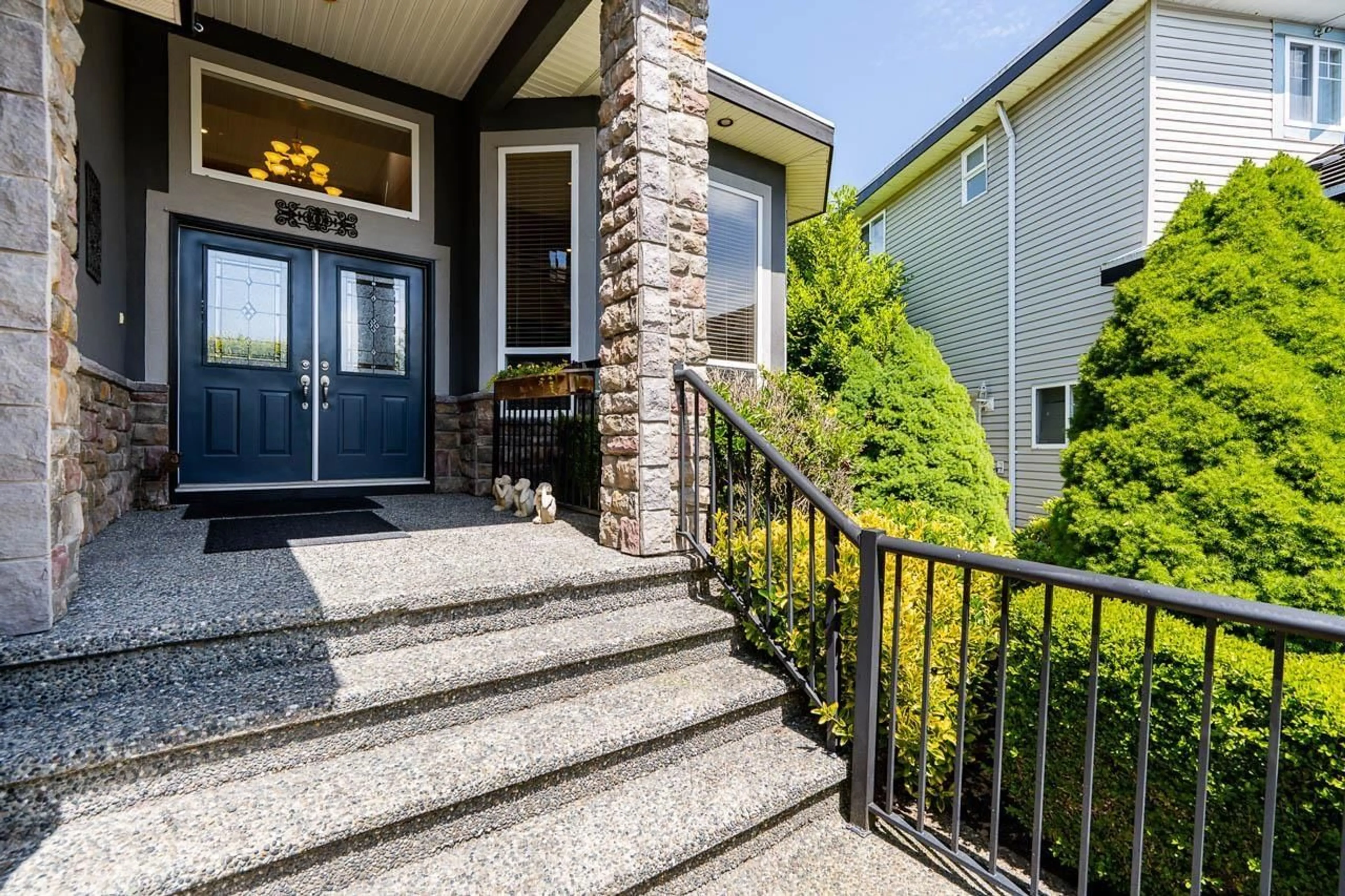 Unknown for 15281 83B, Surrey British Columbia V3S8M8