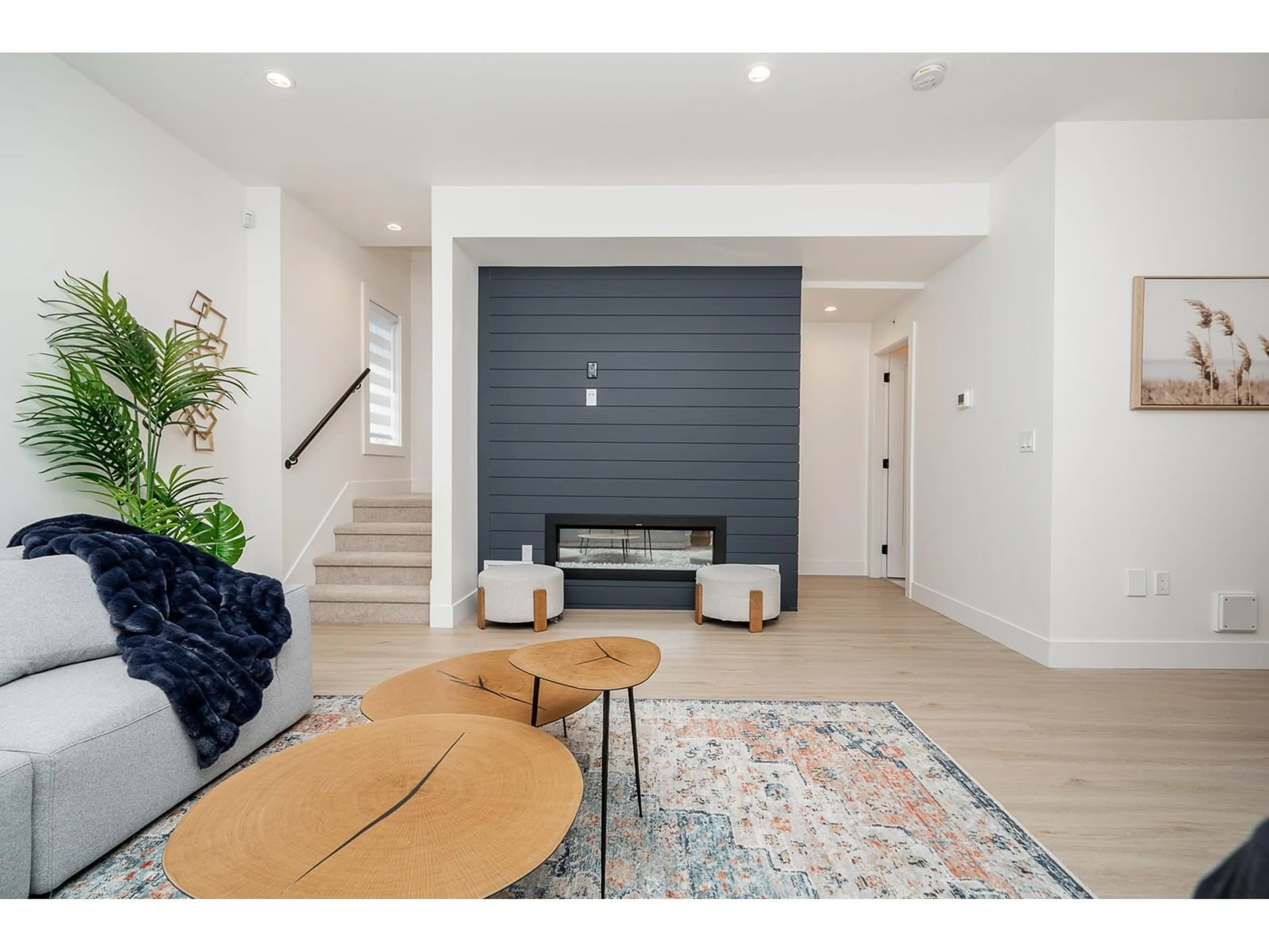 Indoor entryway for 8 - 20463 70, Langley British Columbia V2Y1S9