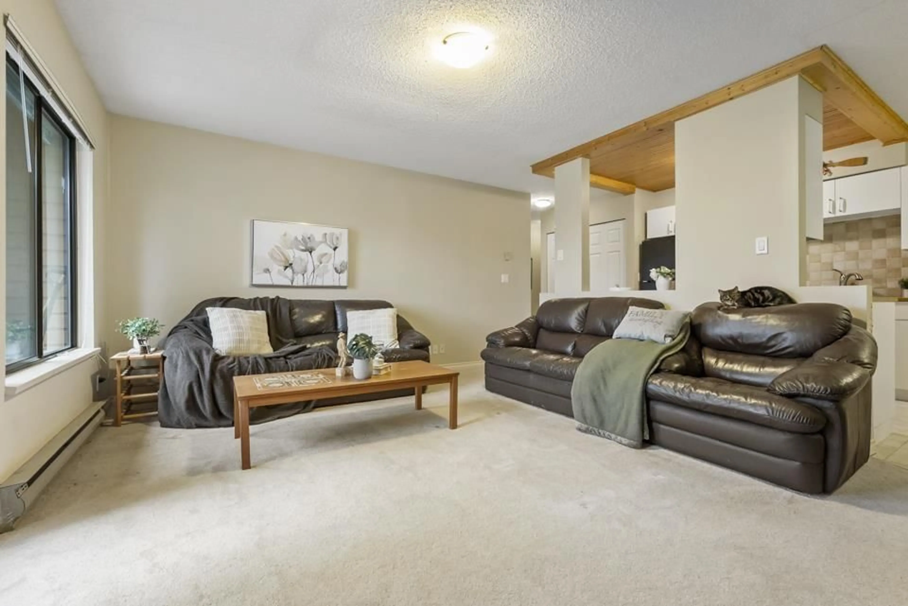 Living room with furniture, unknown for 2207 - 10620 150, Surrey British Columbia V3R7K3
