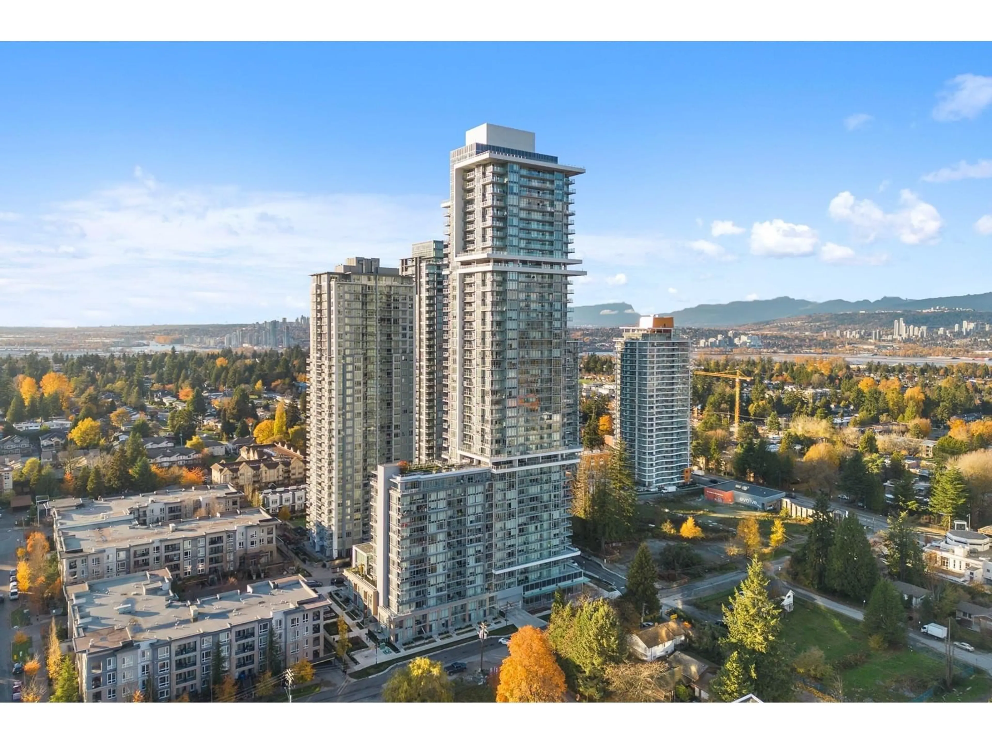 A pic from outside/outdoor area/front of a property/back of a property/a pic from drone, city buildings view from balcony for 3105 - 13350 CENTRAL, Surrey British Columbia V3T0S1