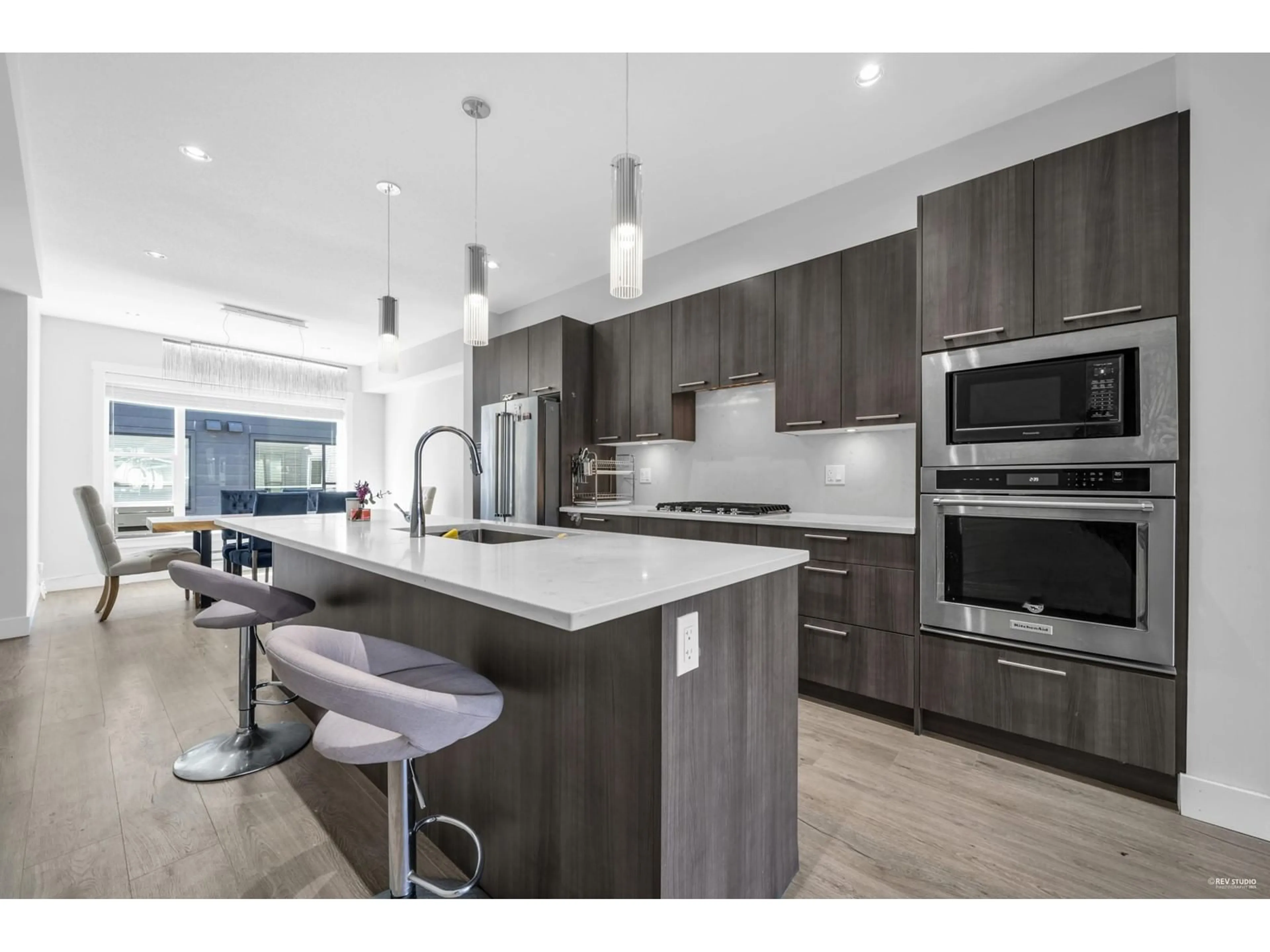 Contemporary kitchen, unknown for 86 - 16336 23A, Surrey British Columbia V3Z0S5