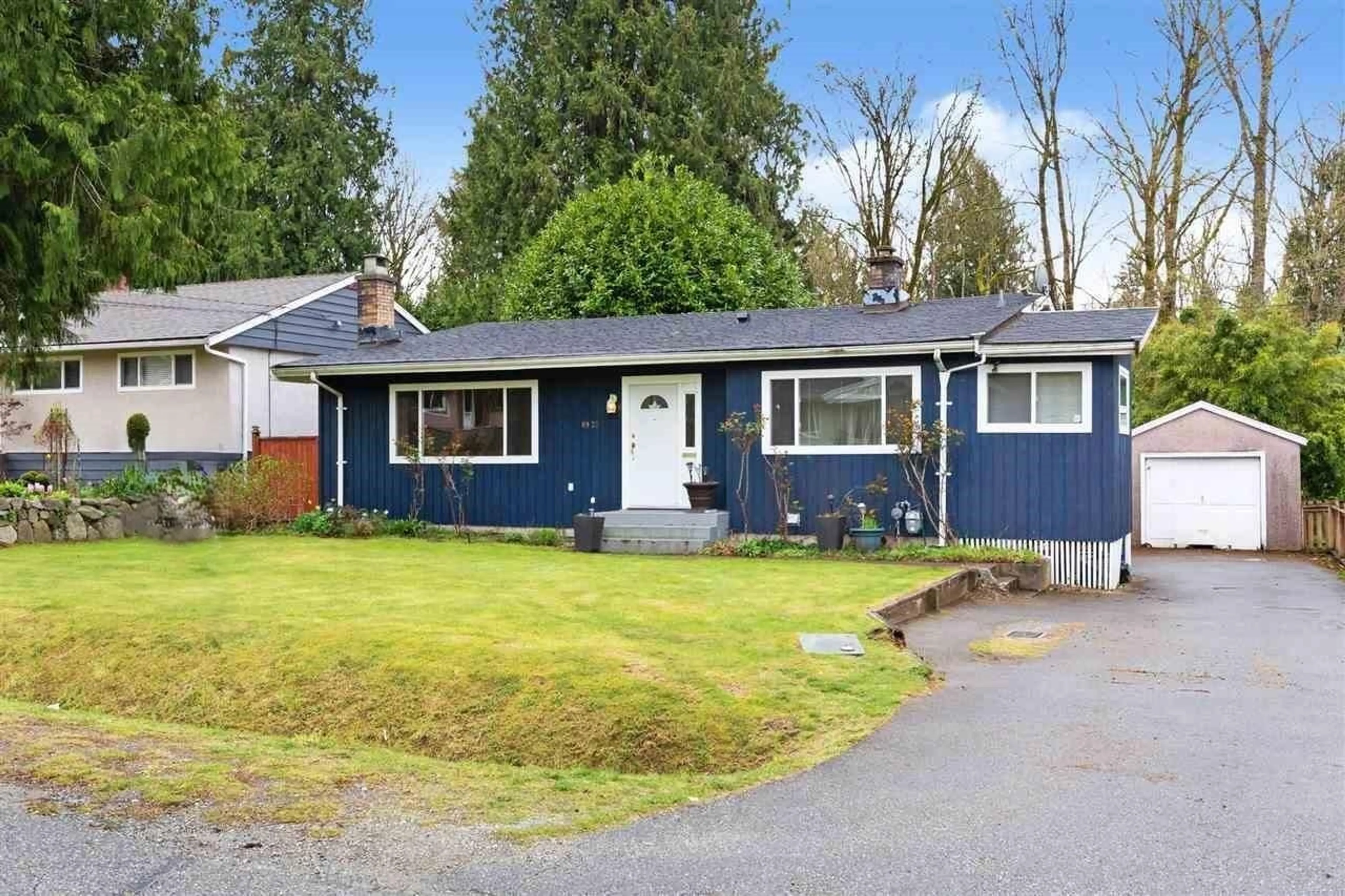 Home with vinyl exterior material, street for 8923 SHEPHERD, Delta British Columbia V4C4J9