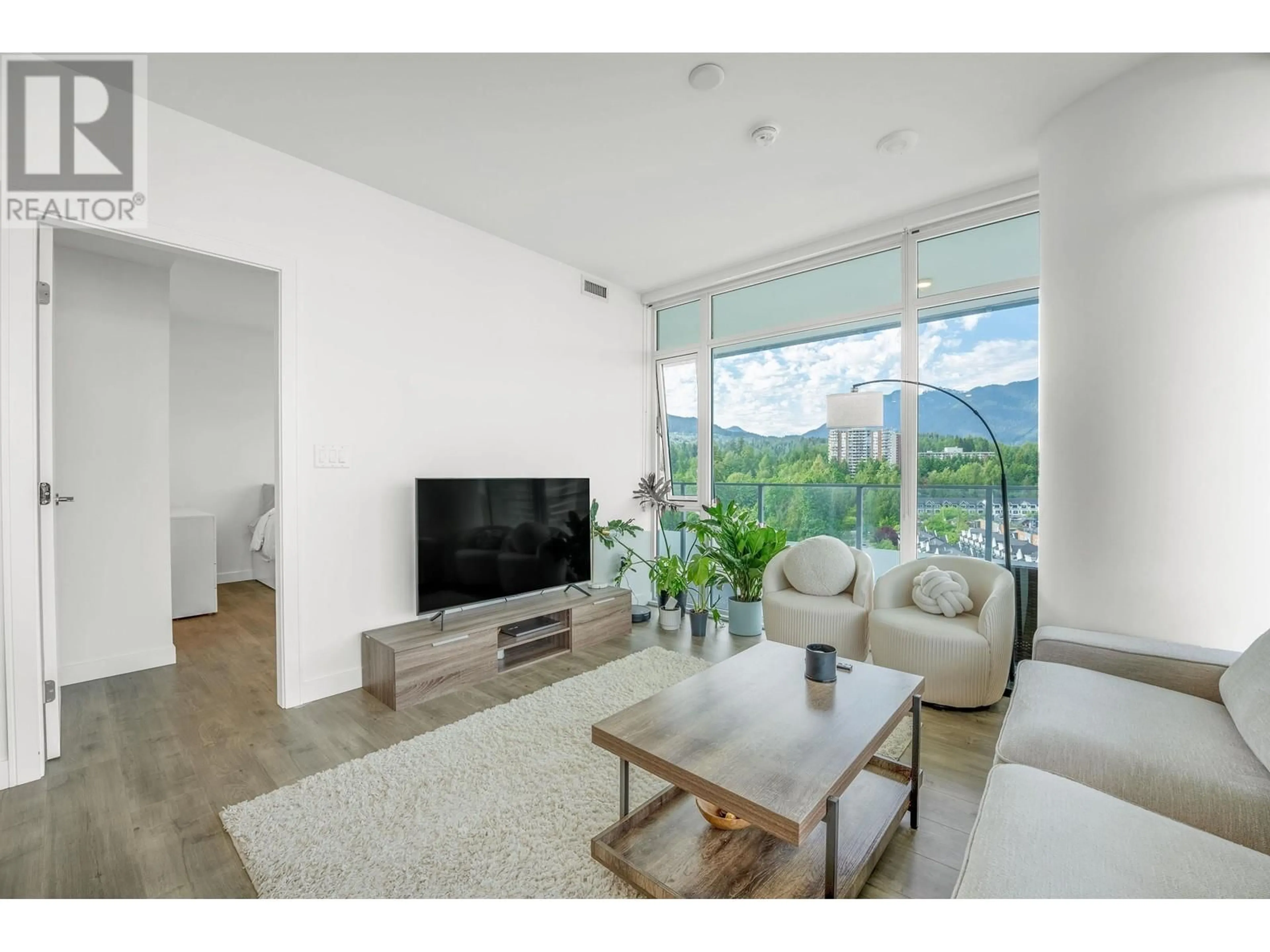 Living room with furniture, unknown for 902 - 200 KLAHANIE COURT, West Vancouver British Columbia V7P0E4